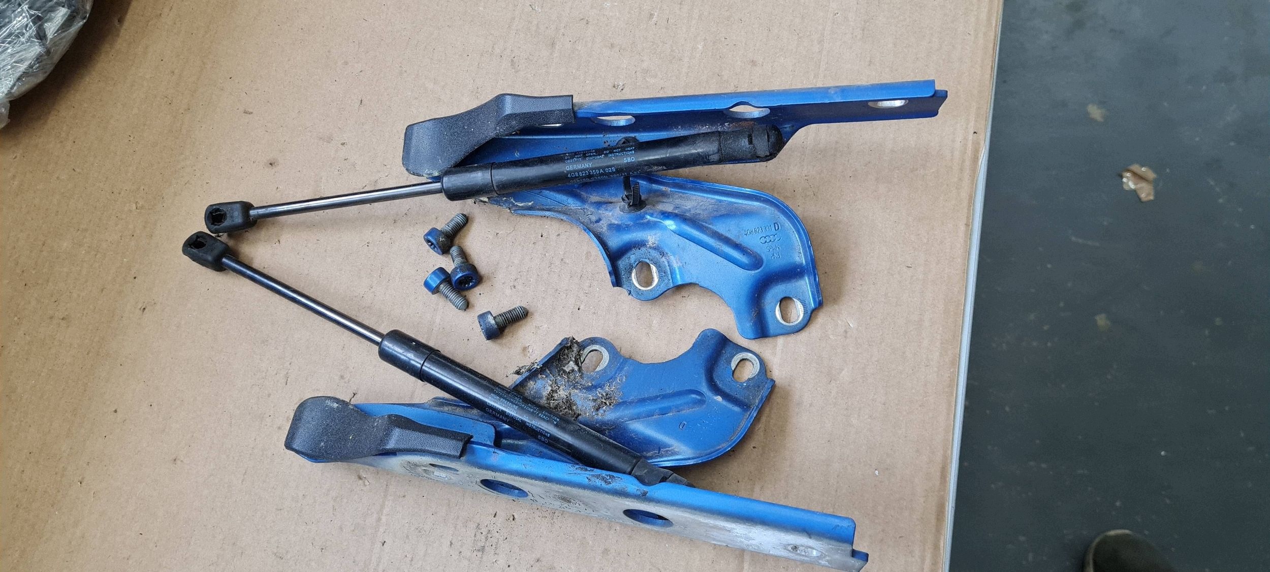A6 C7 4G hinge bonnet hinges left right 4G8823301D 4G8823302D 2X A7 4G