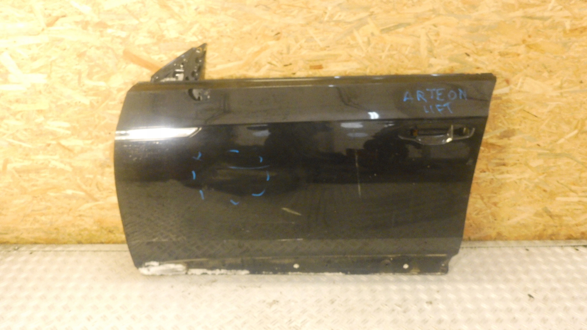 ДВЕРІ ЗЛІВА ПЕРЕД VW ARTEON РЕСТАЙЛІНГ