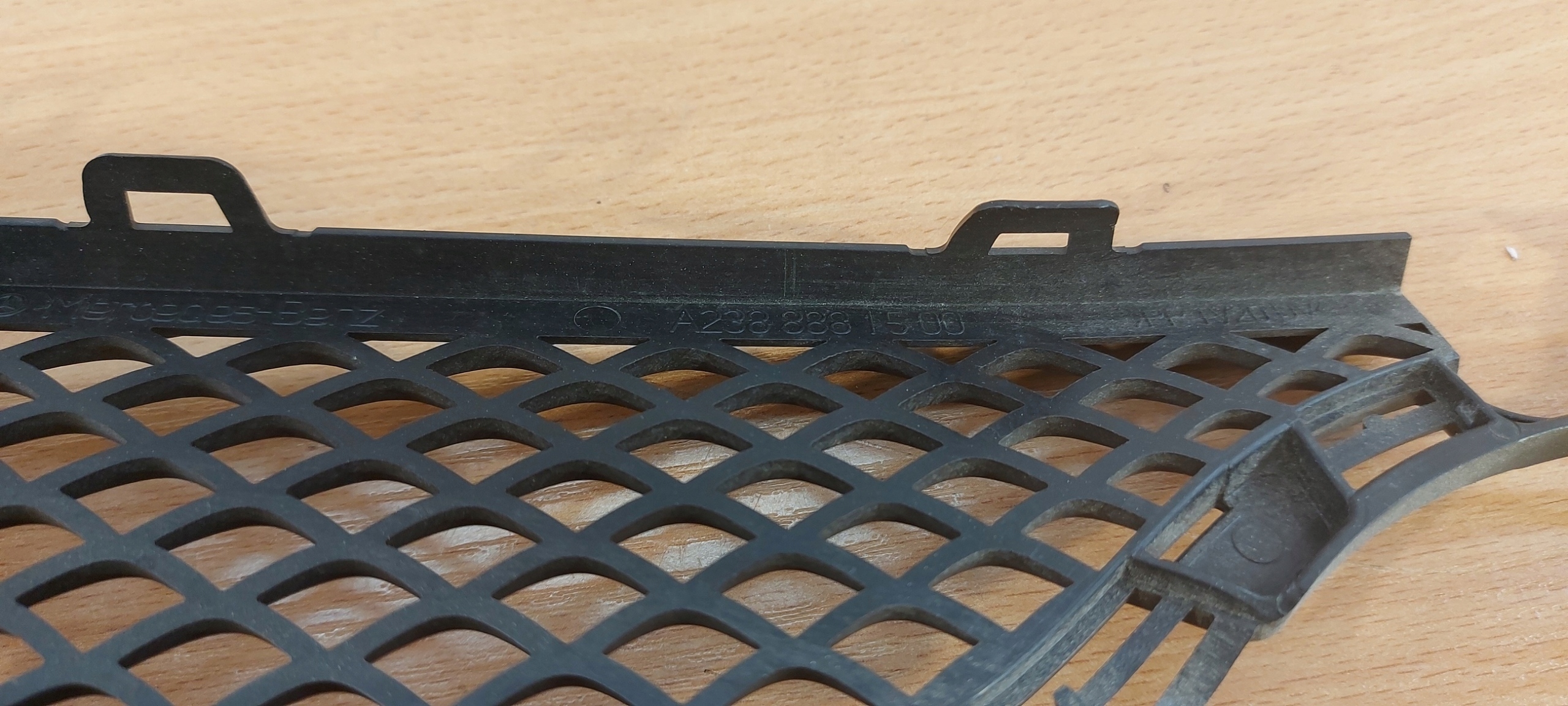 MERCEDES E-KLASA W238 front PREKLADgrill grid SZKIELET
