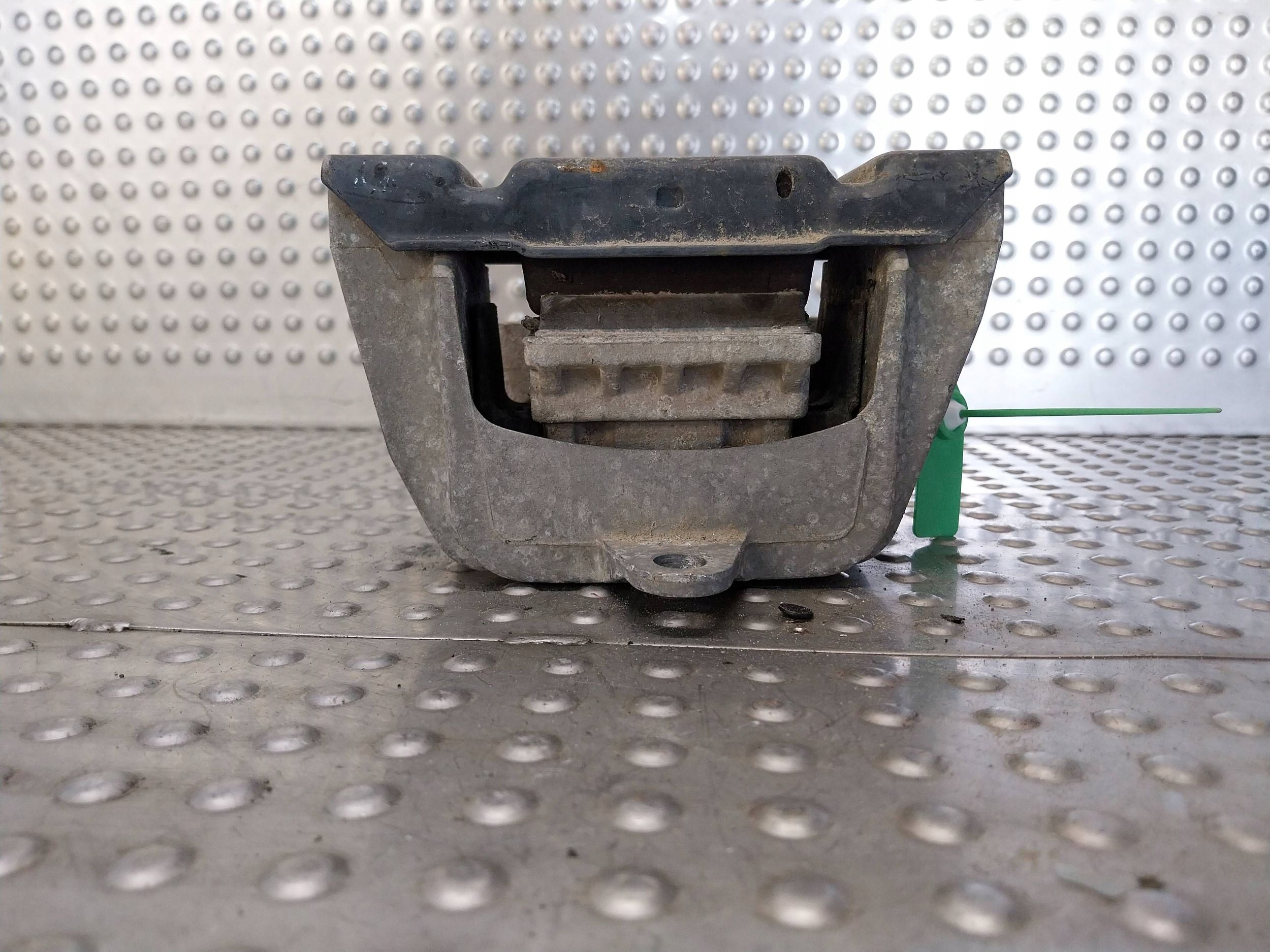supporto Supporti motore usato 1J0199555AP A3 8L GOLF IV LEON e OCTAVIA e 1.9D