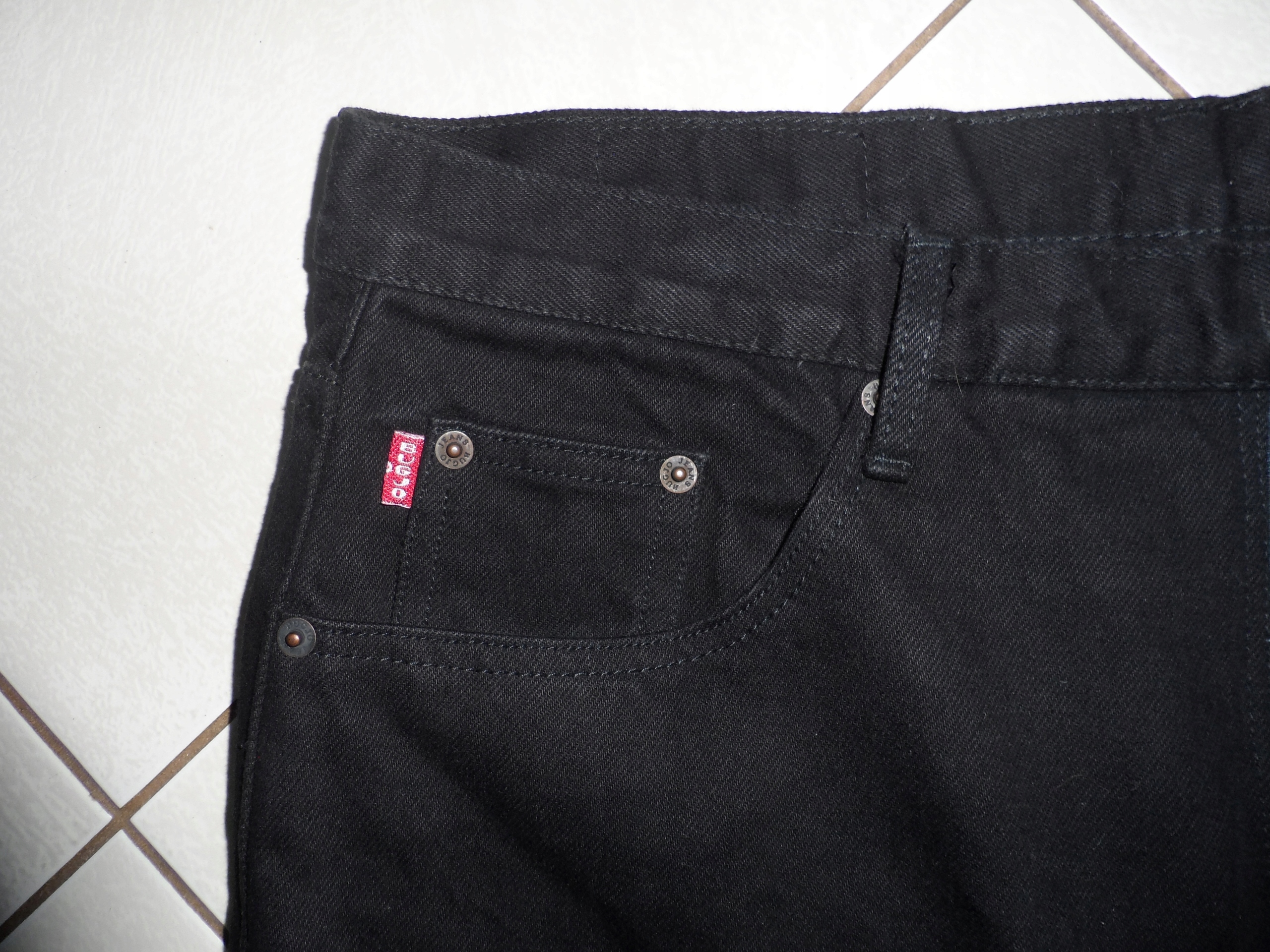 BUGJO JEANS jak NOWE SPODNIE 36x30 pas 92 na 174 czarne Rozmiar 36/30