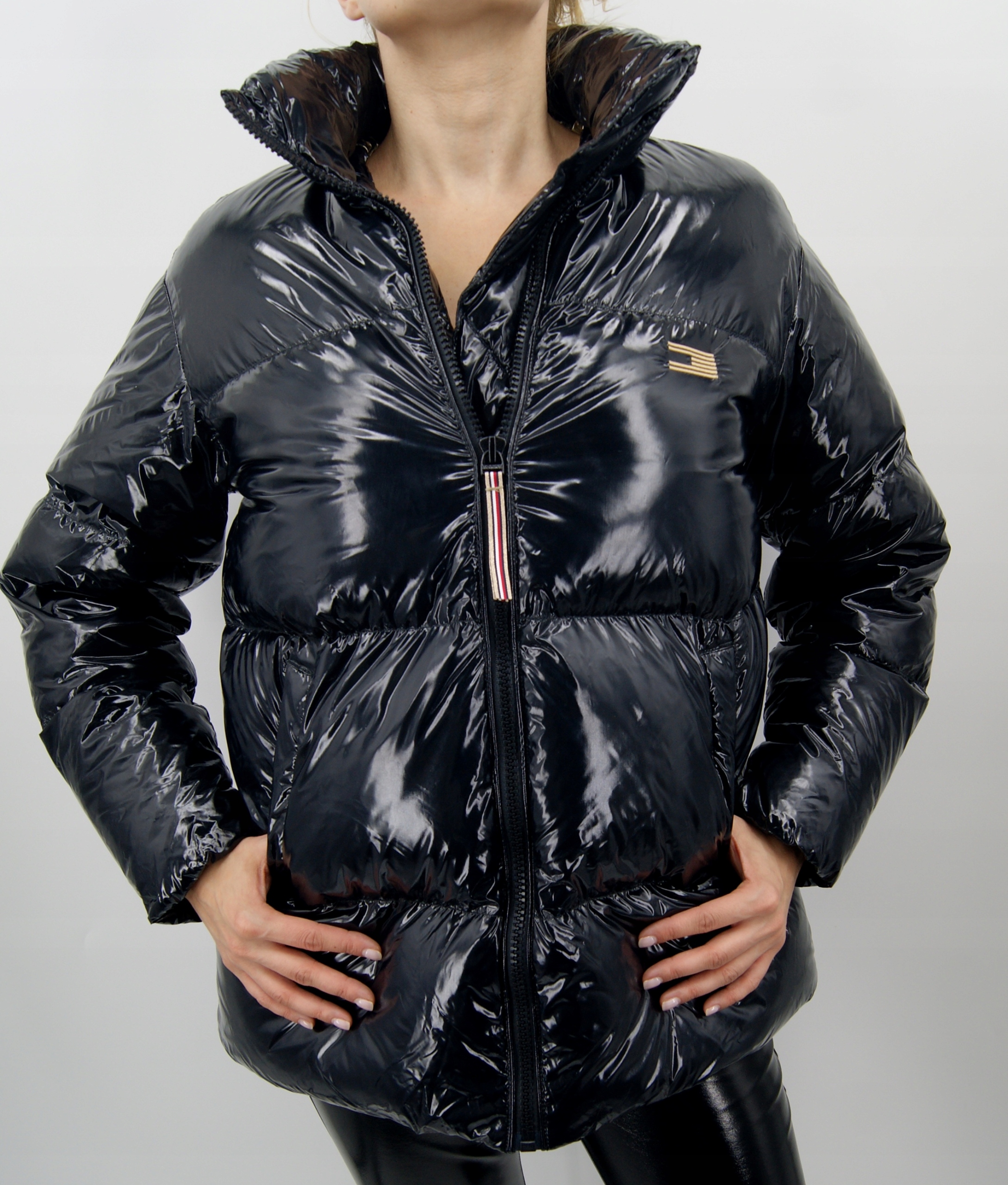 Tommy hilfiger icon 2024 high gloss puffer