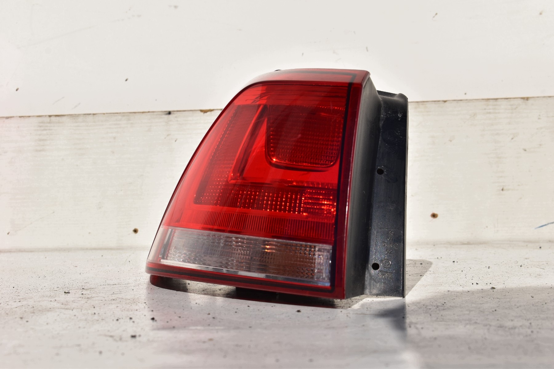 light left rear part VOLKSWAGEN GOLF 7 VII HB 2014R 5G0945095M