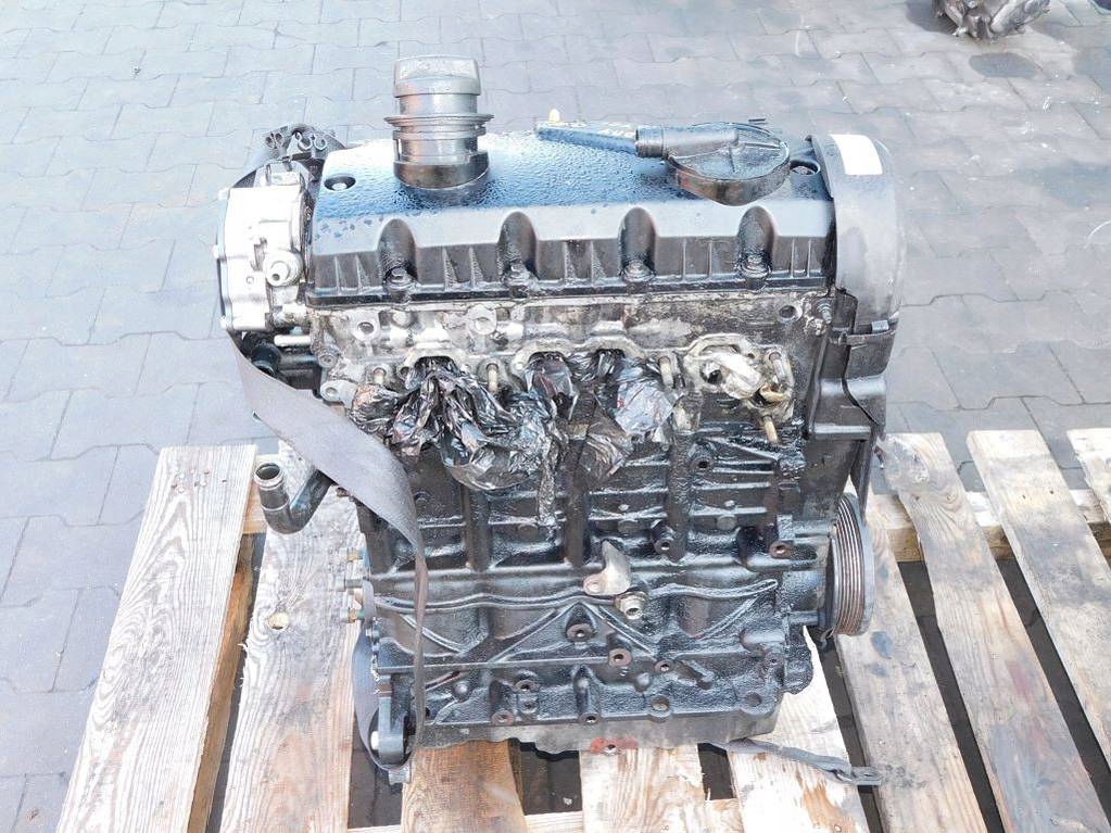 VW CADDY 1.9 TDI 105KM 2005r - SILNIK BJB Typ samochodu Samochody osobowe