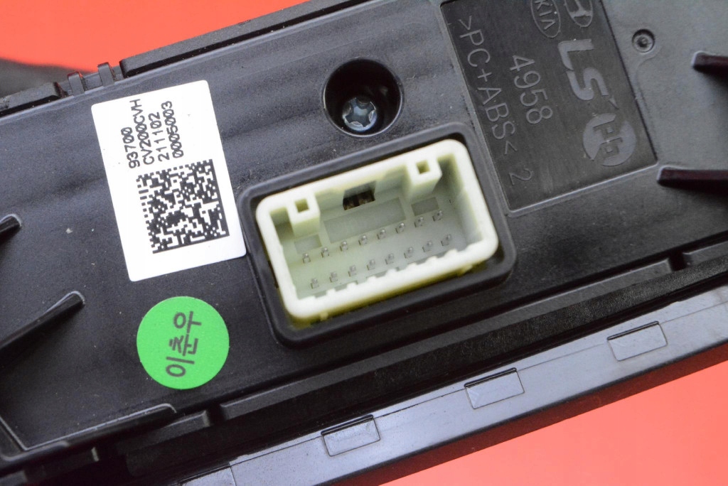 PANEL PRZYCISKOW electric brake ESP bonnet 93700-CV200 KIA EV6 21
