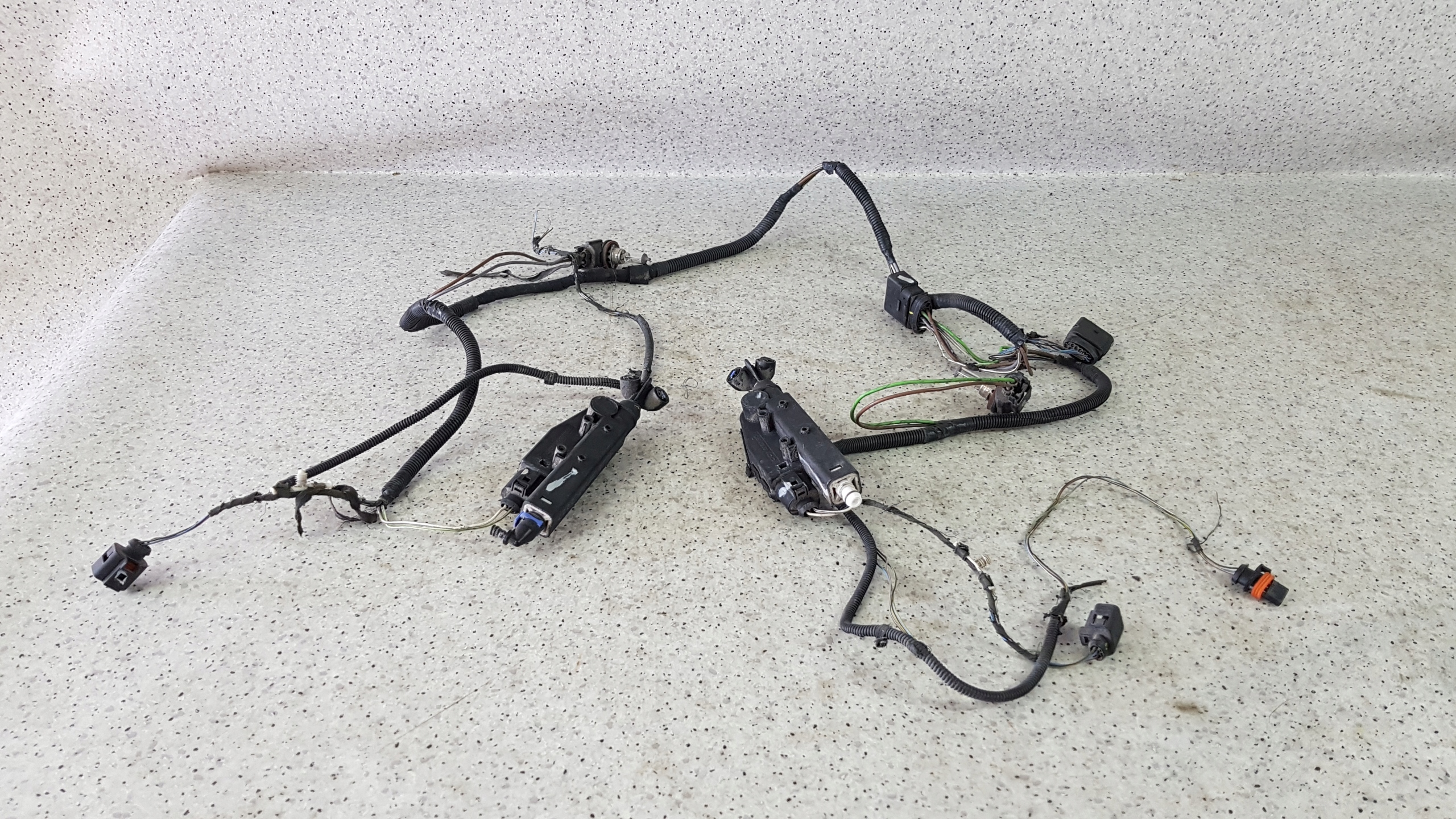 AUDI A8 D3 bundle of the parking PDC +washers front 9651