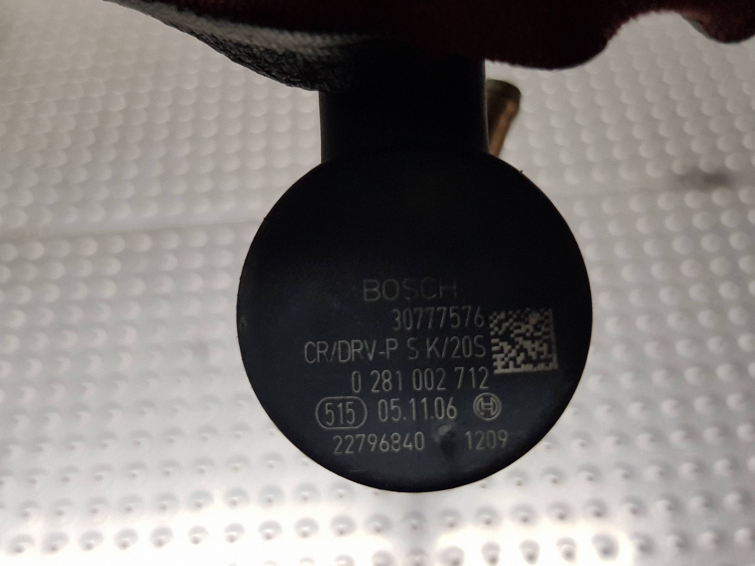 injection ramp sensor 30777554 30777576 VOLVO S60 V70 II XC70 II 2.4 D5