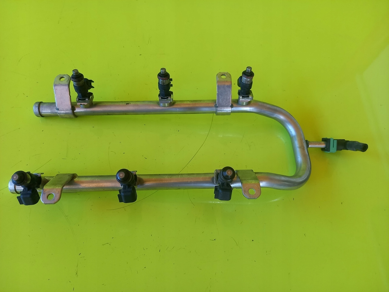 LISTWA WTRYSKOWA WTRYSKIWACZ 3.7 V6 MAZDA CX-9 12R