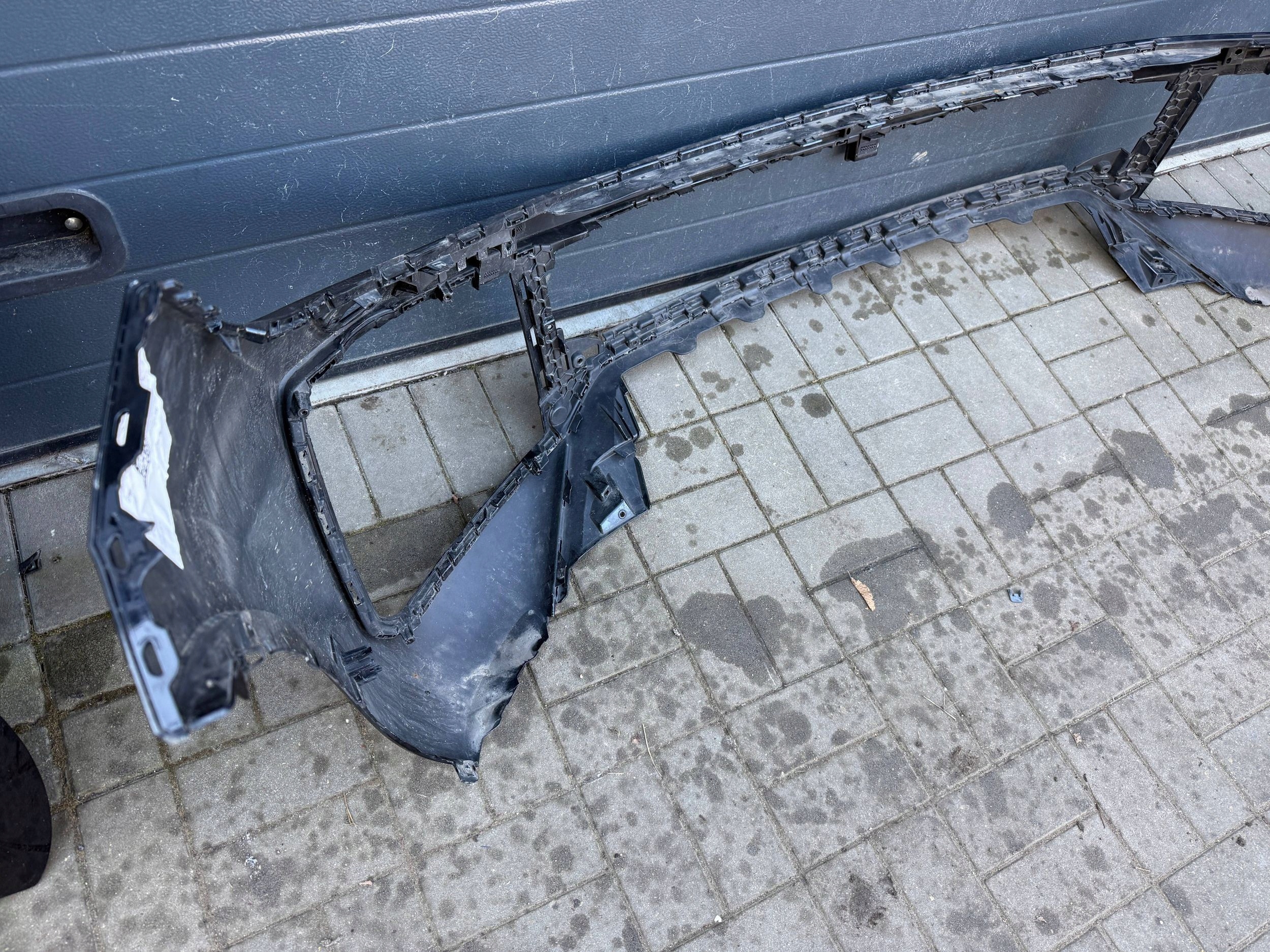 Vw Touareg 760 23- Lift r line bumper front front