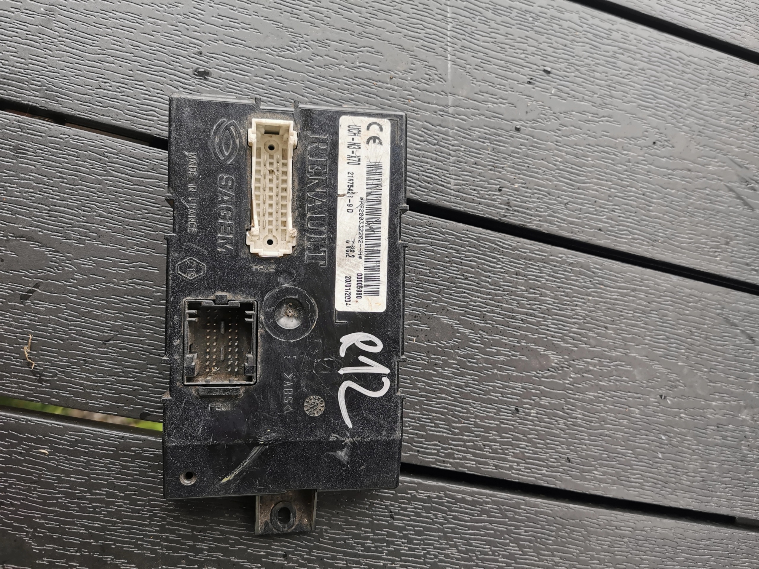 control unit module UCH N3 RENAULT MASTER II 21675428 8200332202