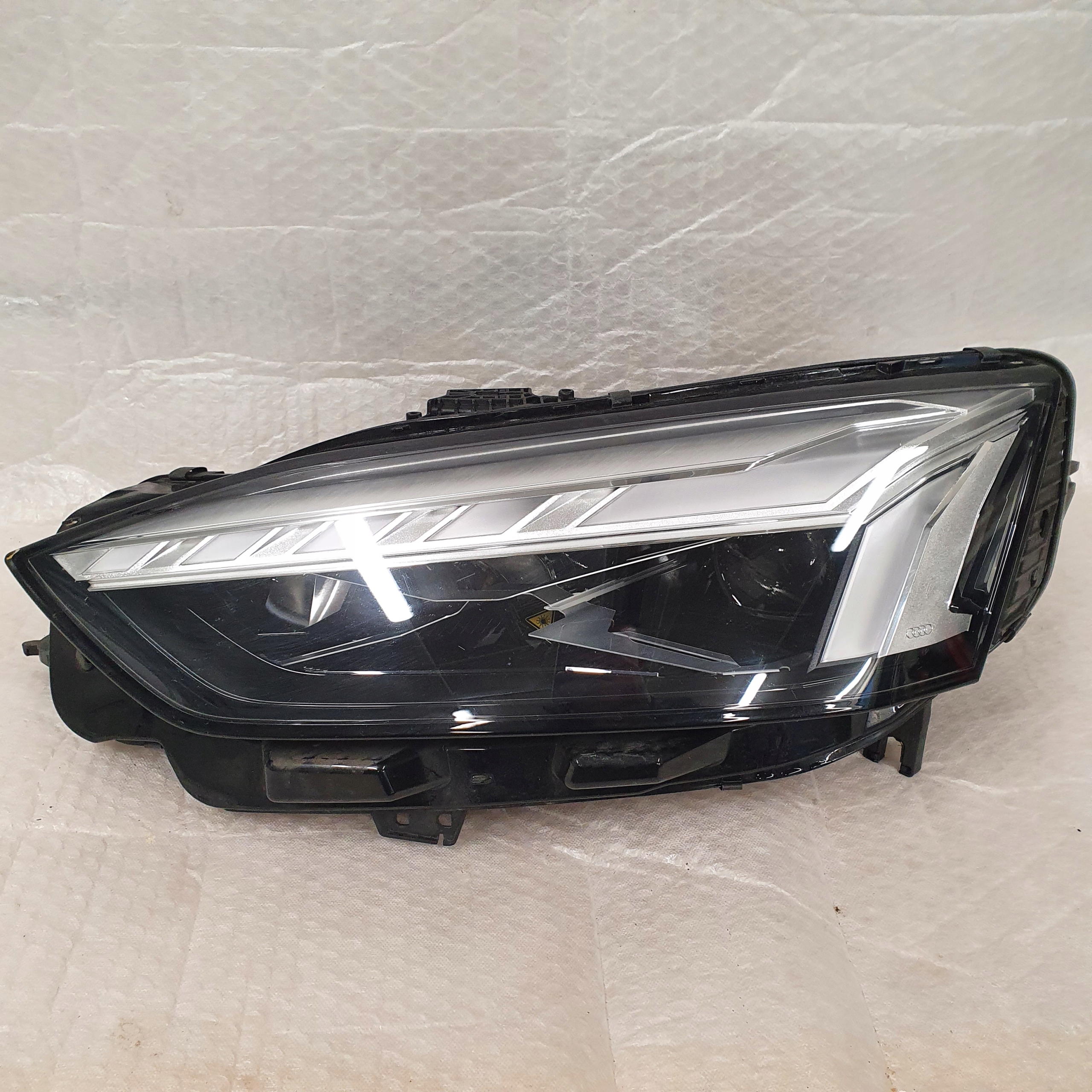 LAMPA PRZÓD LEWA AUDI A5 S5 LIFT 8W6 LASER