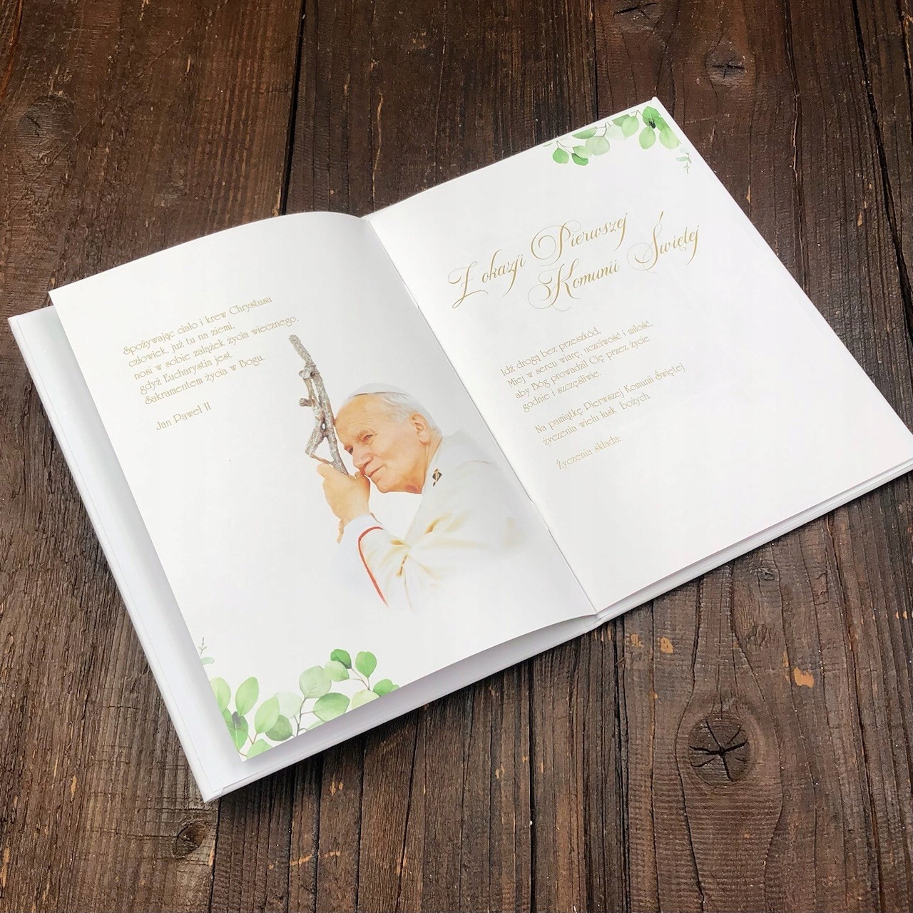 KSIĄŻECZKA. Pamiątka Pierwszej Komunii MATKA CHRZESTNA Marka inna marka