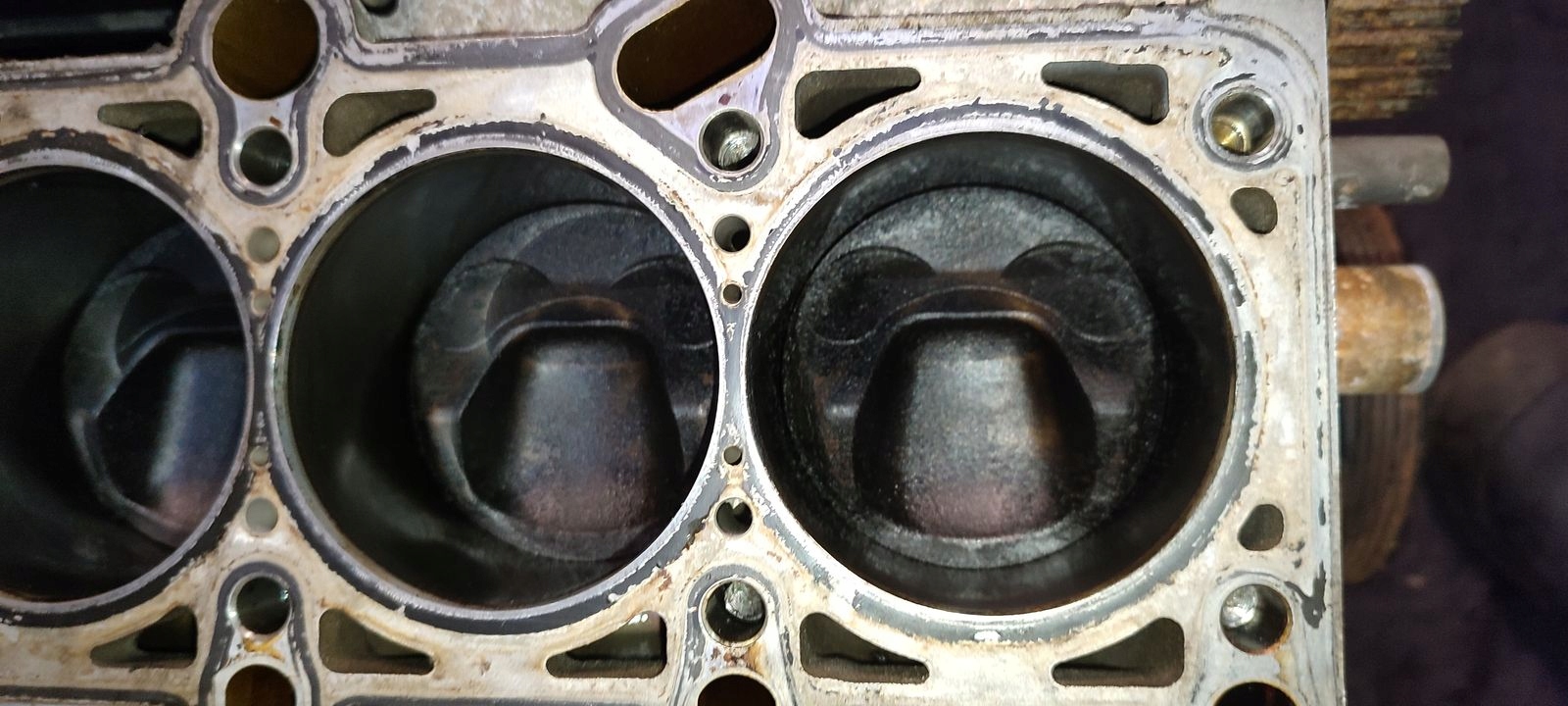 Blok dol Motore BLR Skoda Octavia II 2,0 FSI