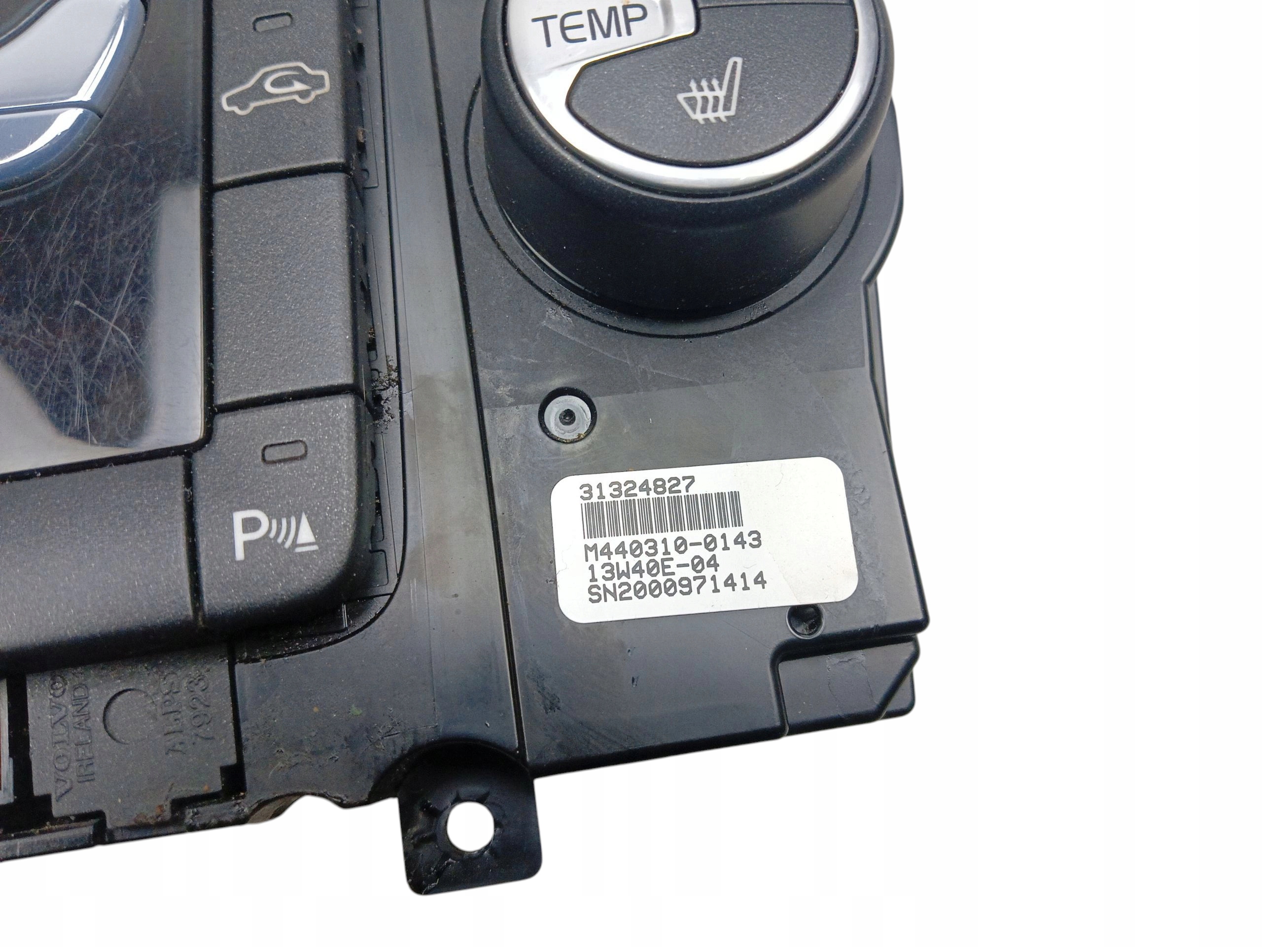 PANEL RADIA klimatizaci VOLVO V60 a (2013-2018) 31324827