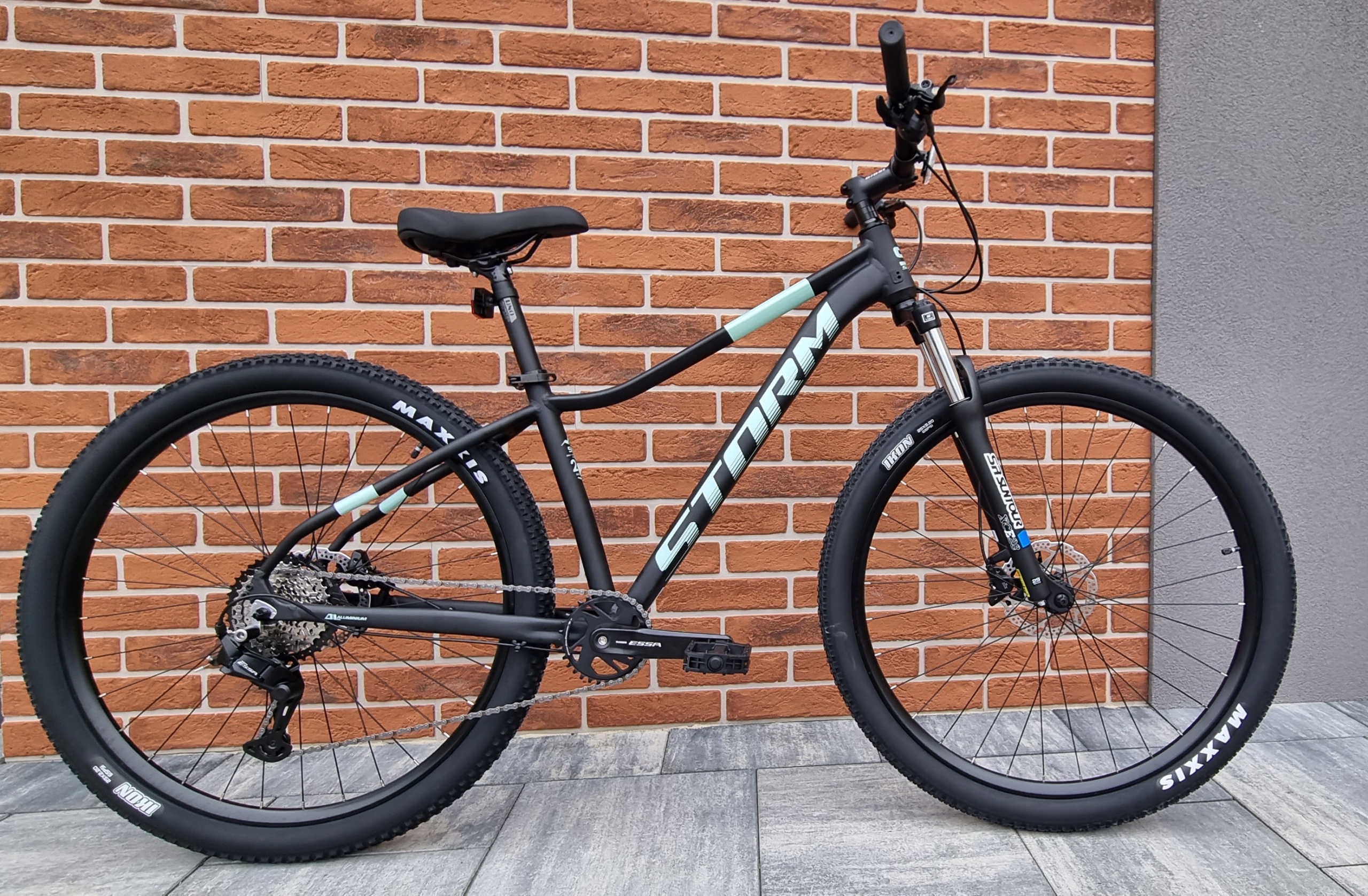 Rower Mtb Storm Shark 4.0 Lady, 16 cali, 27,5'', Essa, czarny mat/ turkus