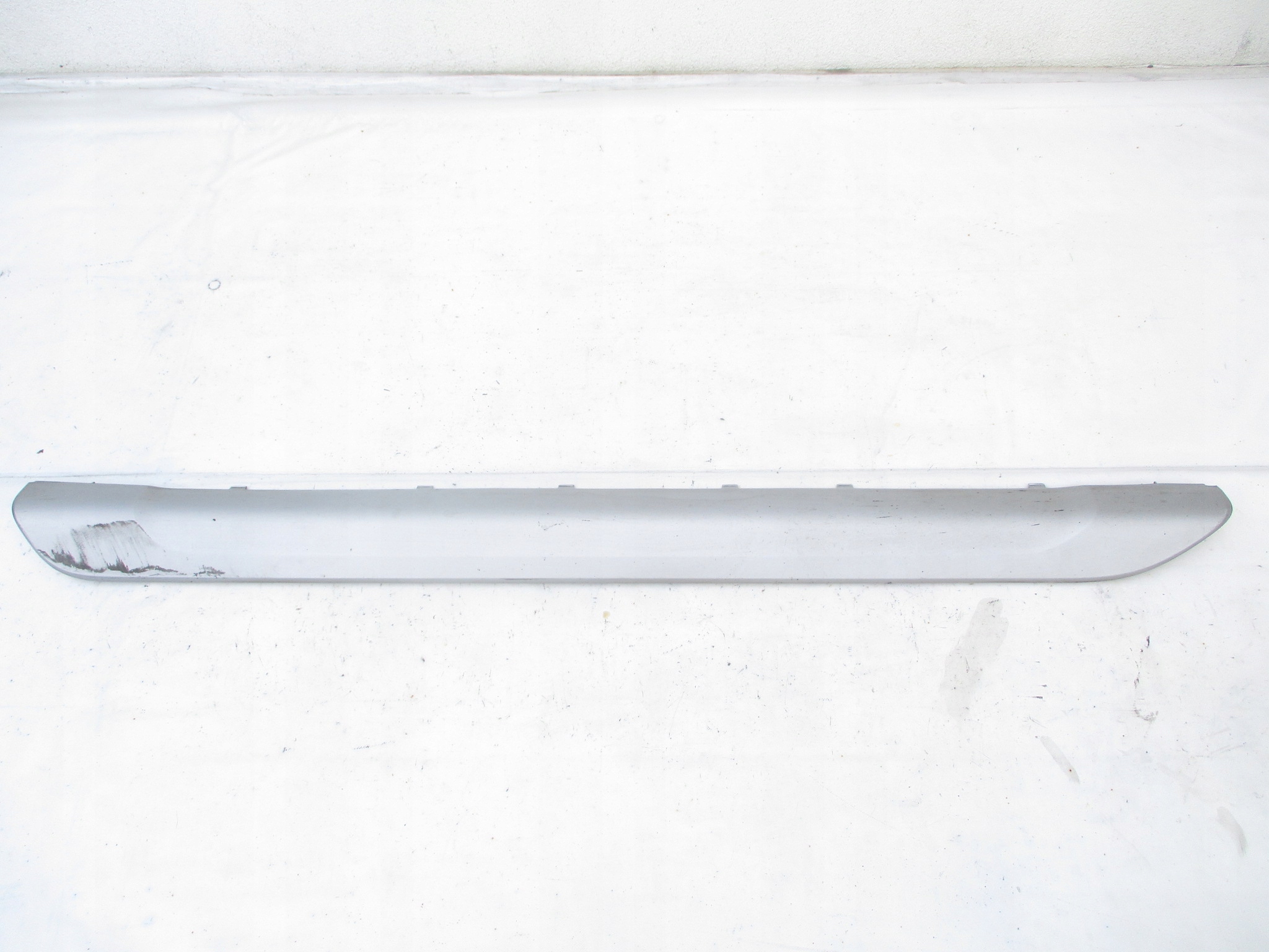 SUZUKI SX4 S-CROSS PLASTIK NA PRÓG LEWY 13-19 ROK