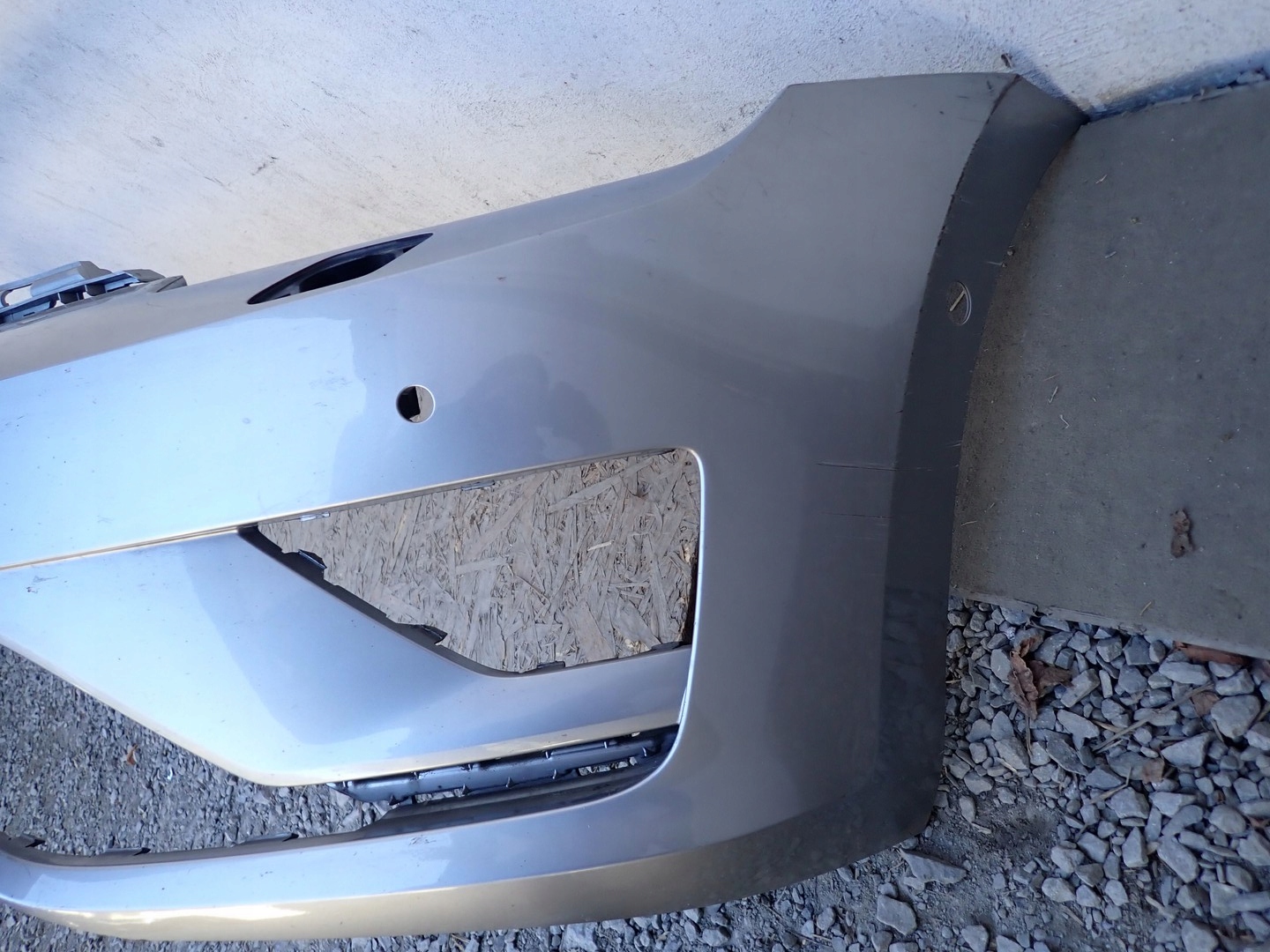 bumper front front VW SPORTSVAN 510 AM1 2014-2017R 510807221F