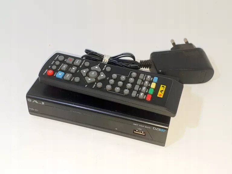 DEKODER DVBT T2 OPTICUM PILOT WŁASNE PUD