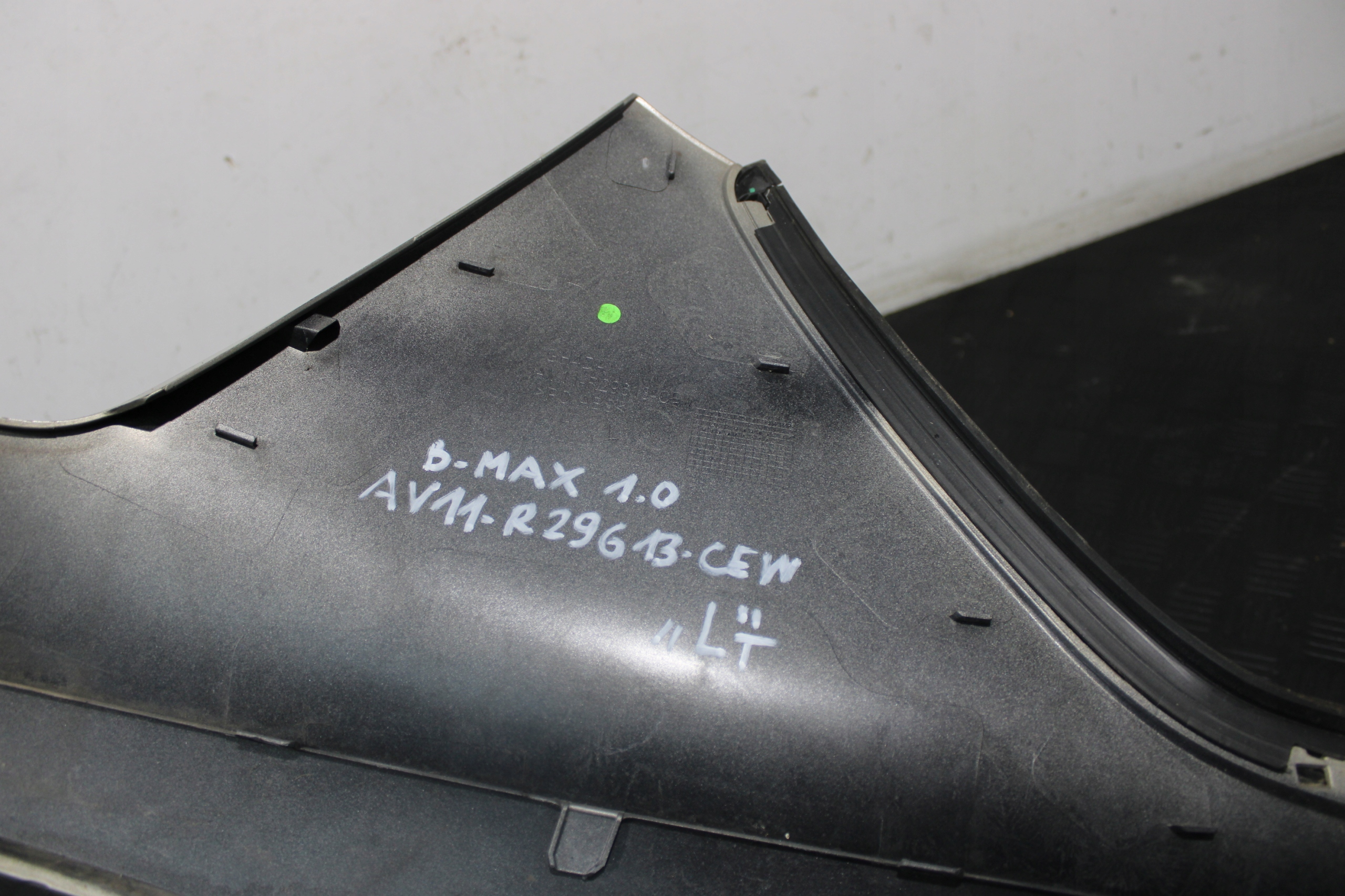 Couverture Aile Gauche Arrière FORD B-MAX AV11-R29613-CEW