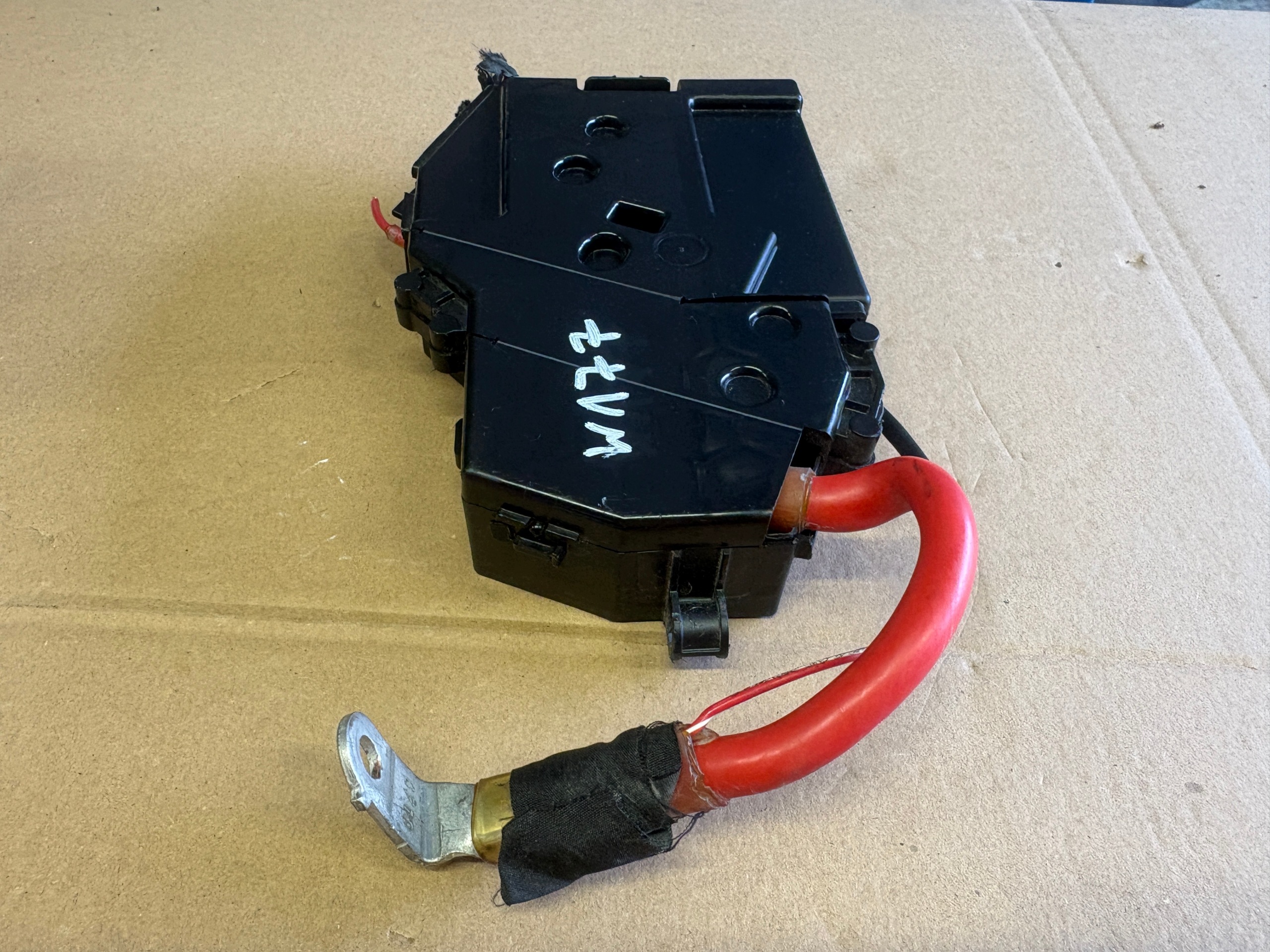 MERCEDES A class W177 fuse box A1775404007