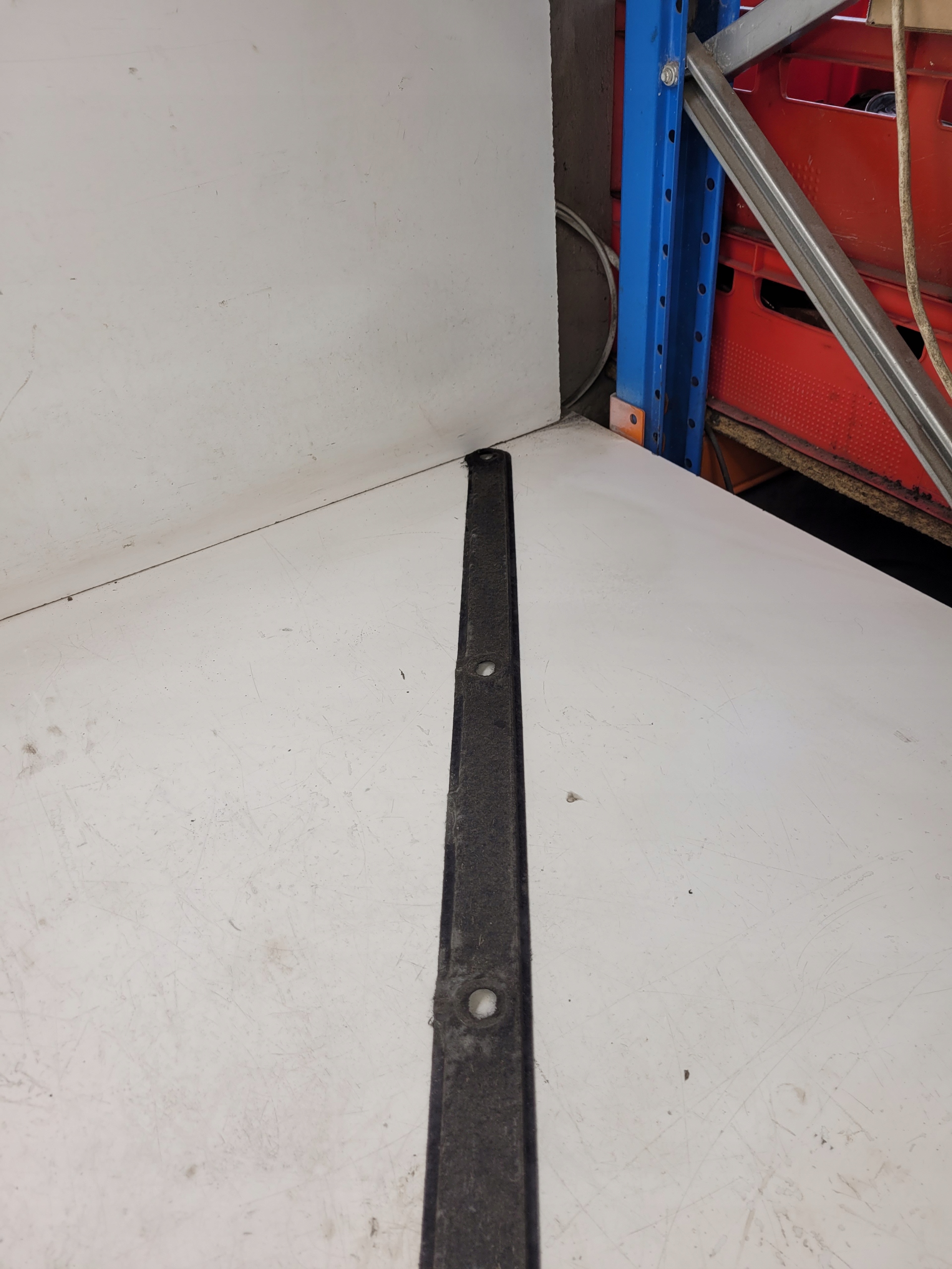 BLENDE ABDECKUNG ABDECKUNG UNTERFAHRSCHUTZ DER SCHWELLE AUDI Q3 8U 8U0825202A