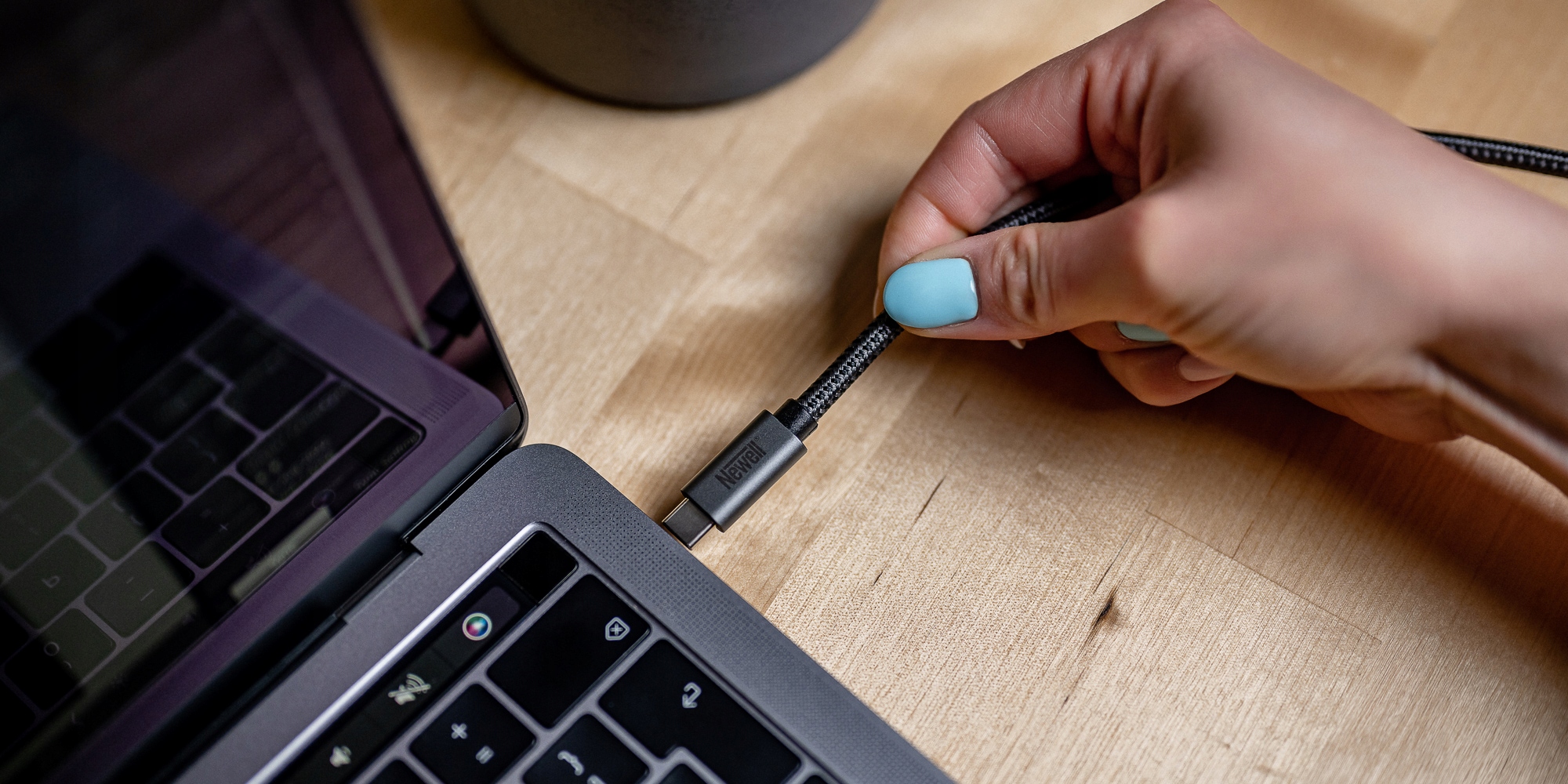 Kabel Newell USB C - USB-C 3.2 Gen 2 grafitowy 2 m Długość przewodu 2 m