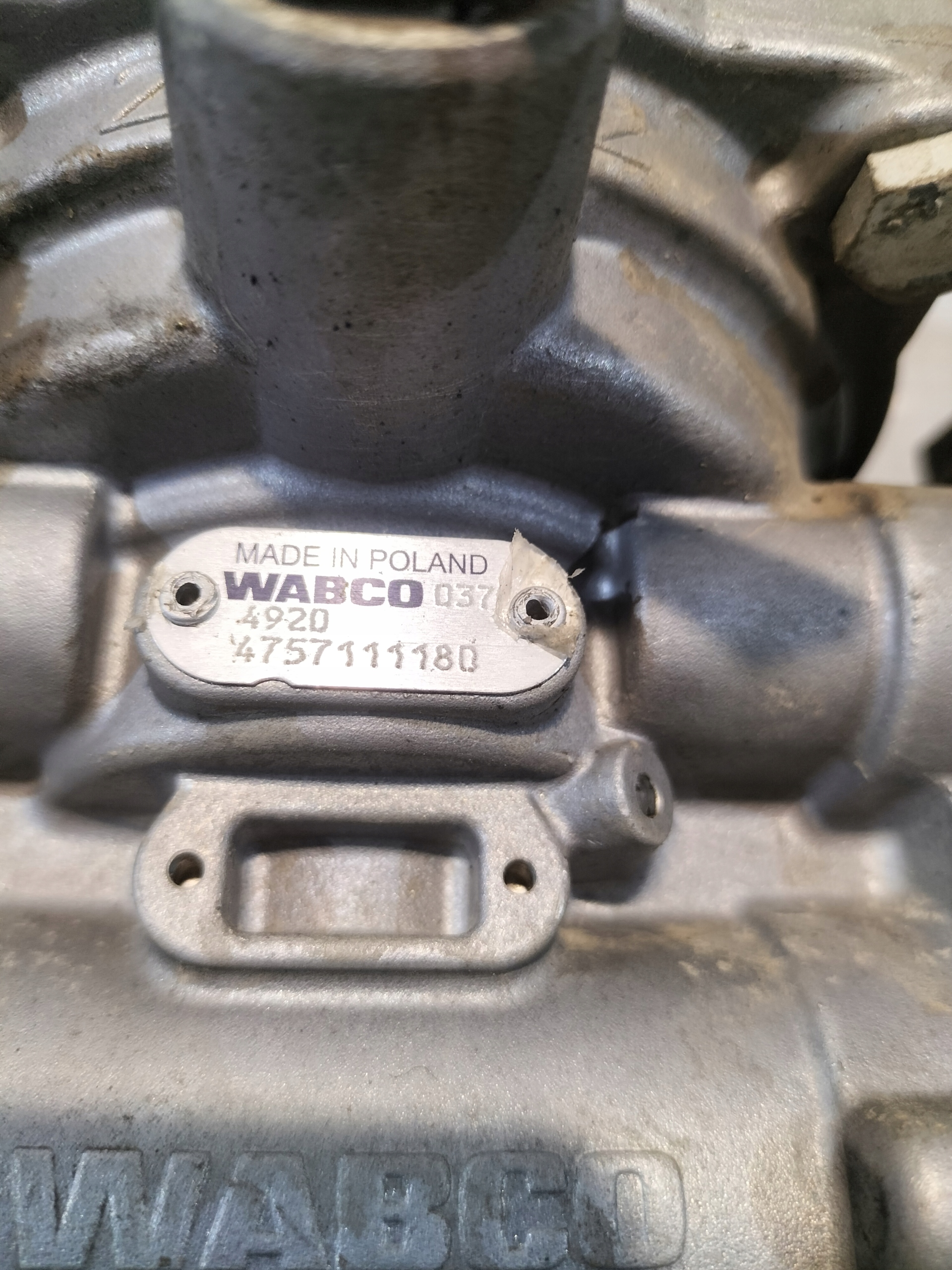 KOREKTOR SILY HAMOWANIA WABCO 4757111180