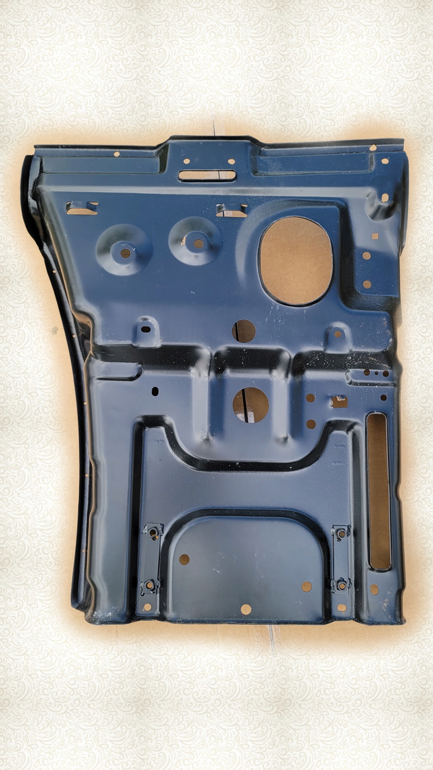 SCANIA 4 STOPNICA MOCOWANIE STOPNII WNEKA PLYTA Part number 1515195
