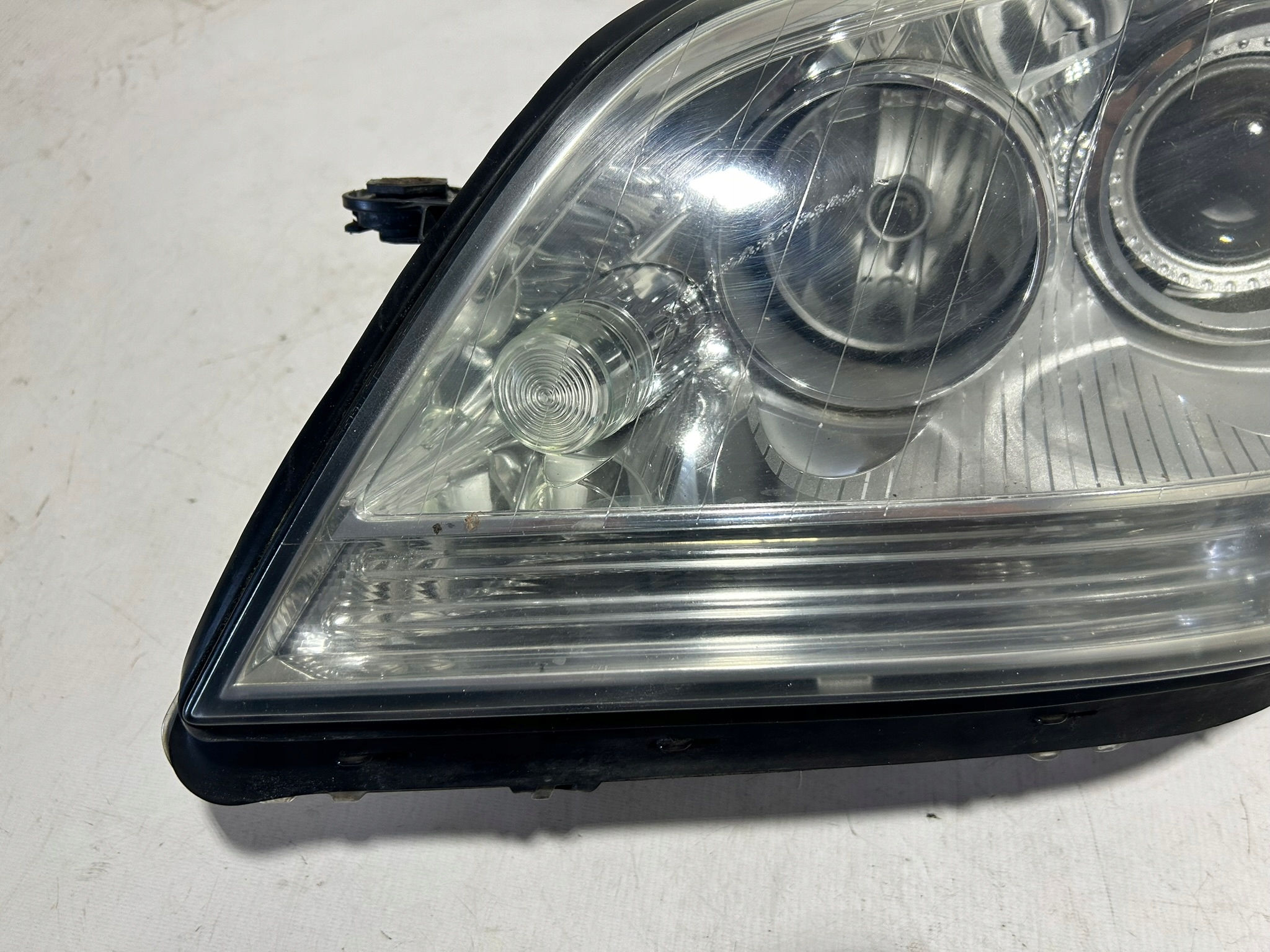 light XENON MERCEDES GL X164 left front