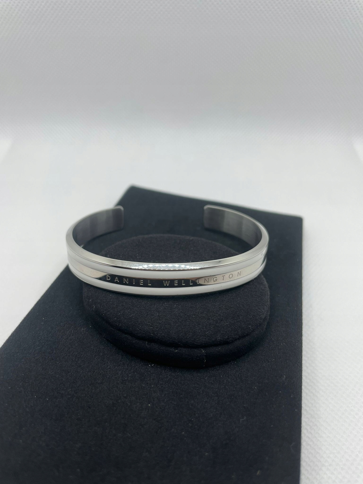 ZEGAREK DANIEL WELLINGTON + BRANSOLETA CZARNY DW00500910 Model DW00500910