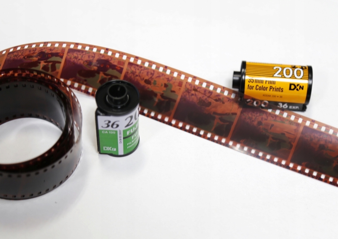 WYWOŁANIE 2szt FILMU negatywu 135 w procesie C-41