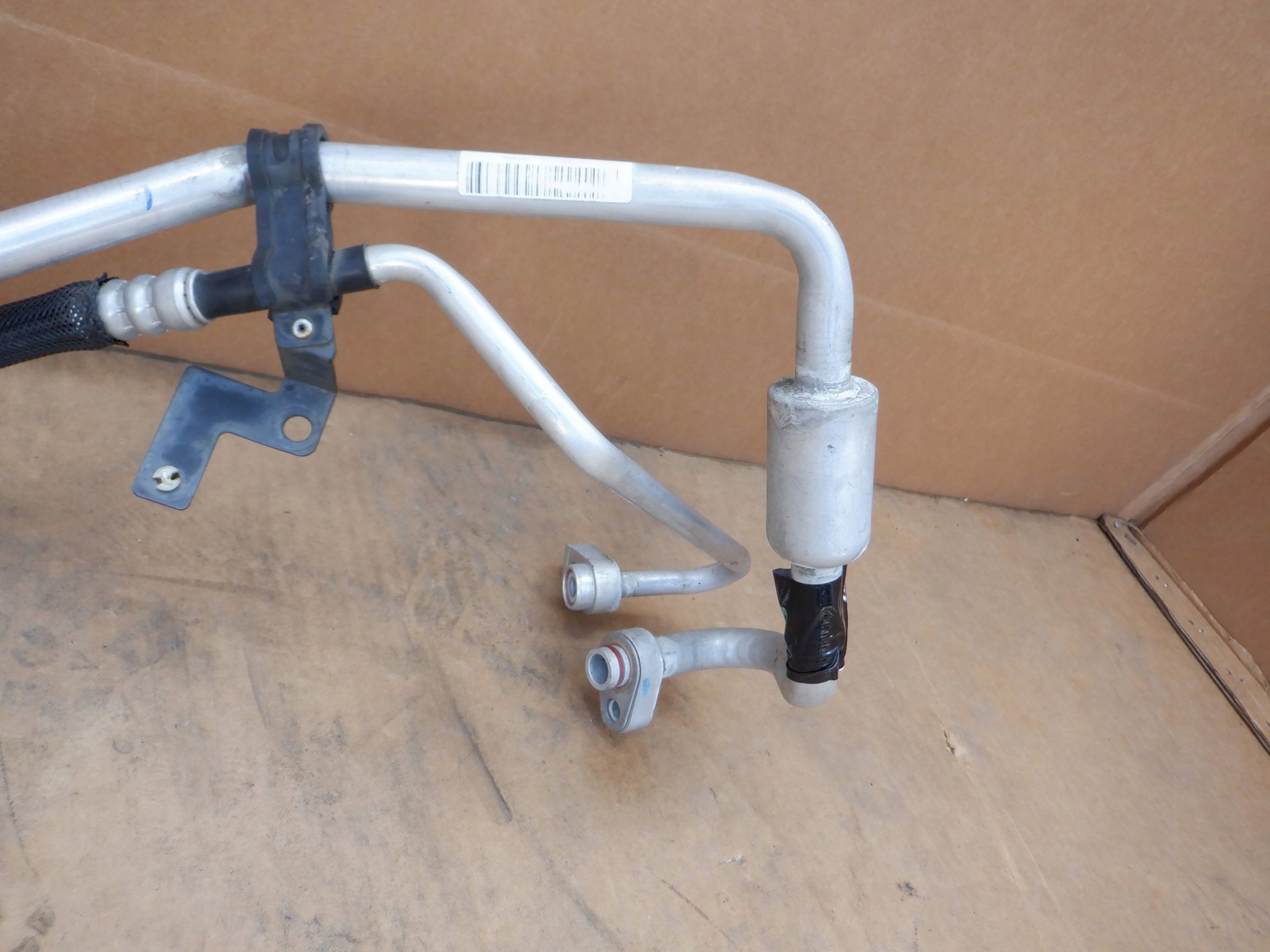 PRZEWÓD KLIMATYZACJI FORD TRANSIT MK8 TYŁ NAPĘD Producent części Ford OE