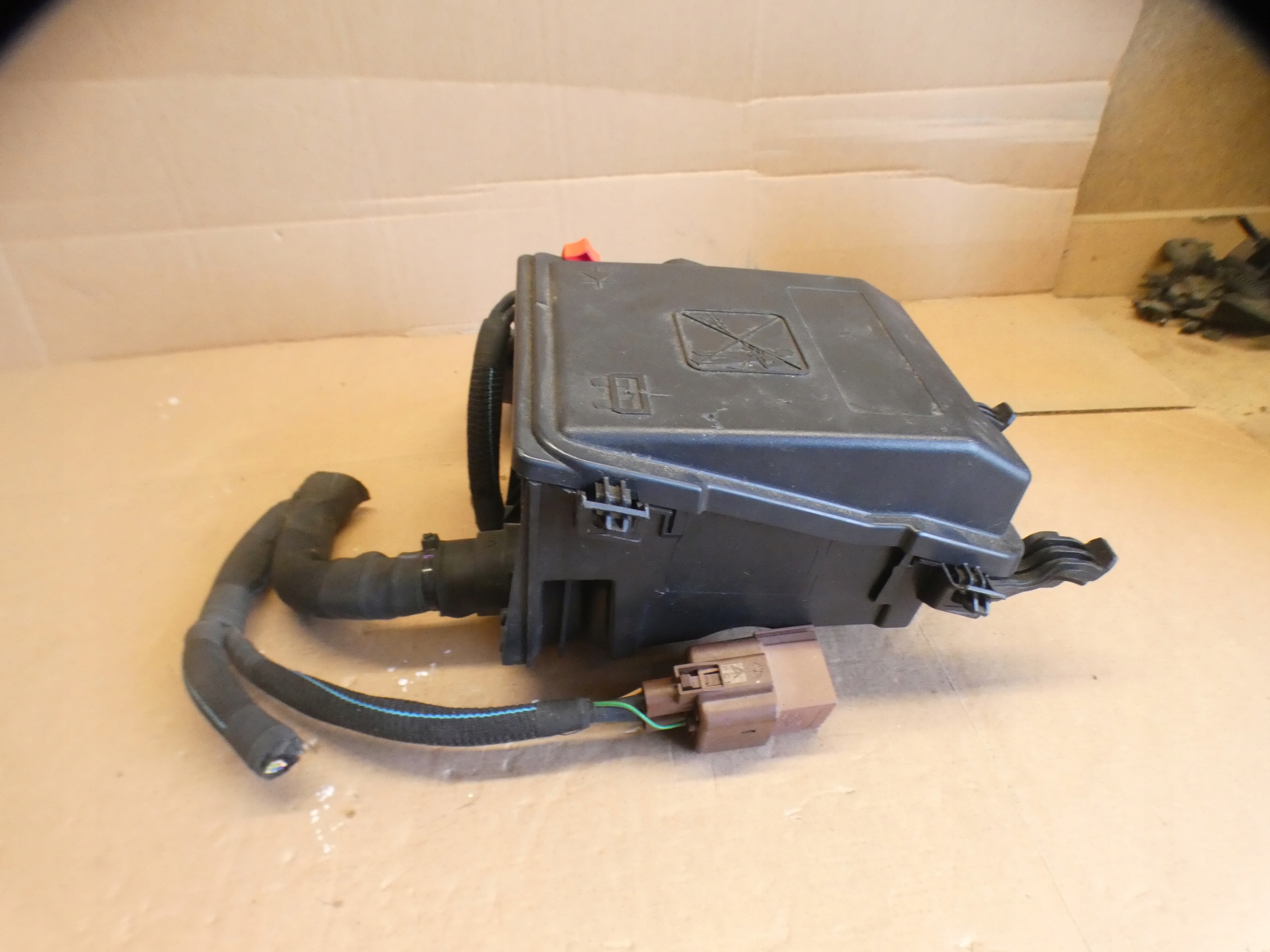 DS7 dose sicherungskasten gehäuse 9804848580