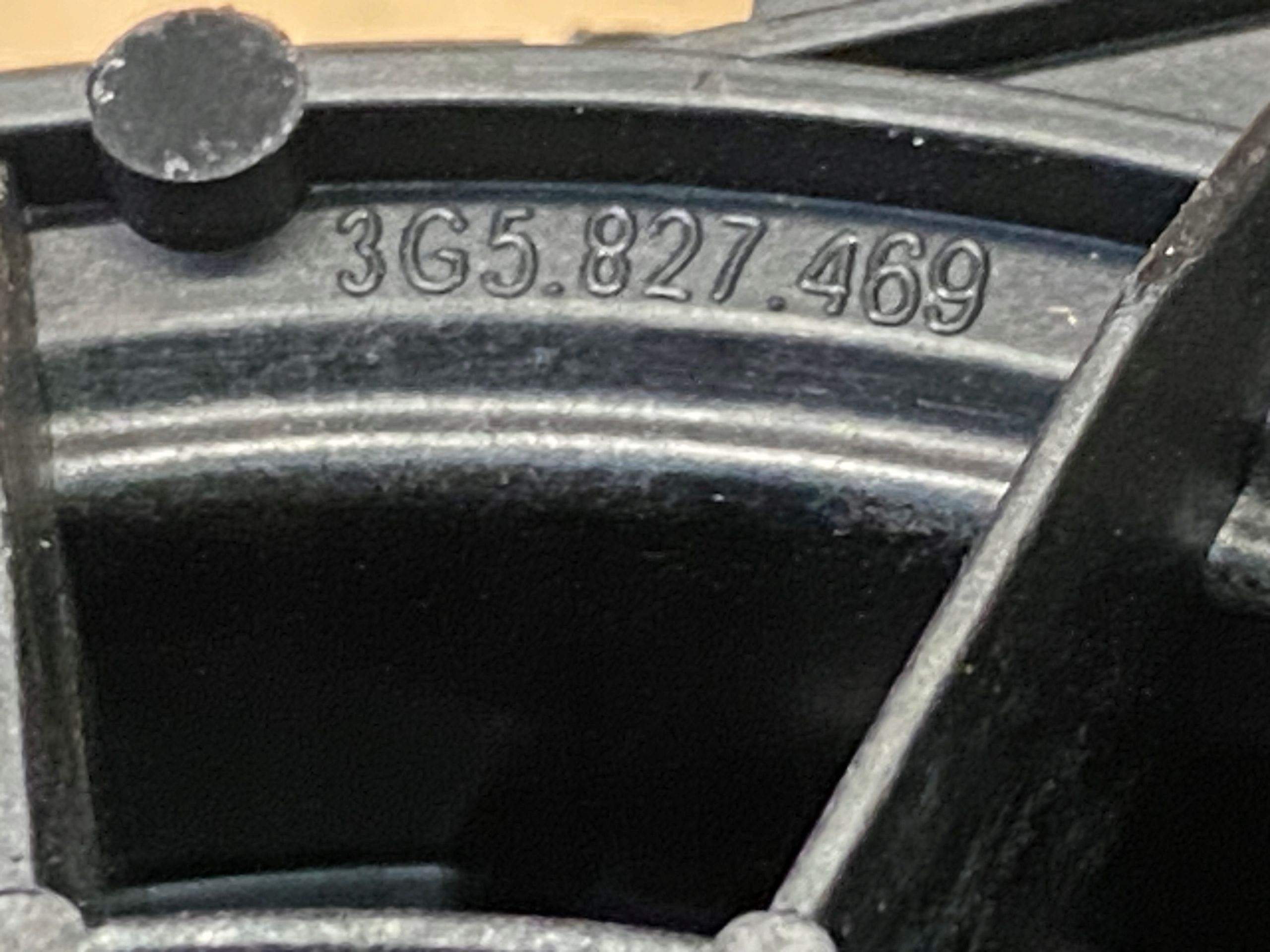 VW PASSAT B8 handle bonnet boot 3G5827469