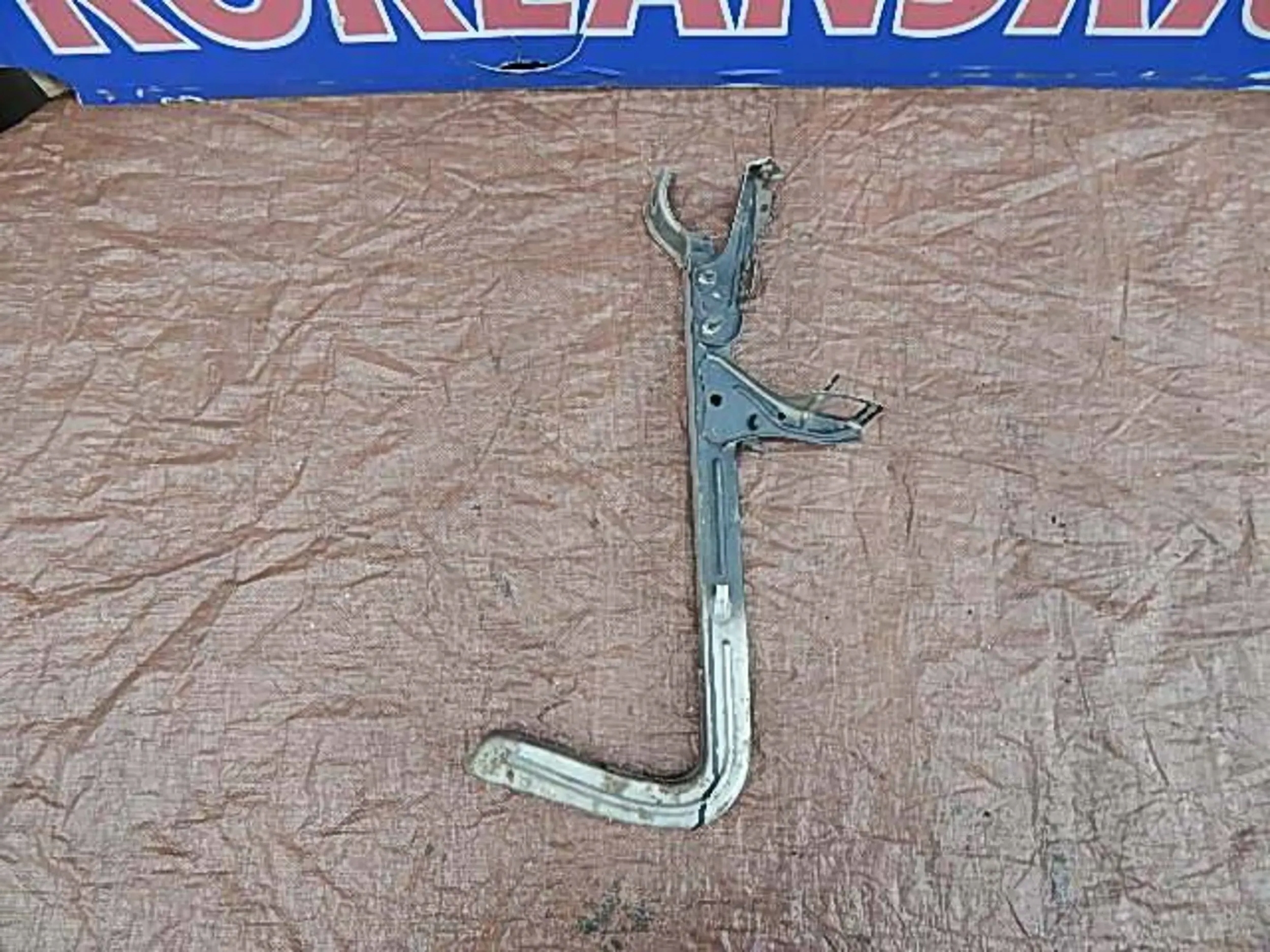 WZMOCNIENIE PAS PRZEDNI WSPORNIK PIONOWY TOYOTA AVENSIS T25 03-05