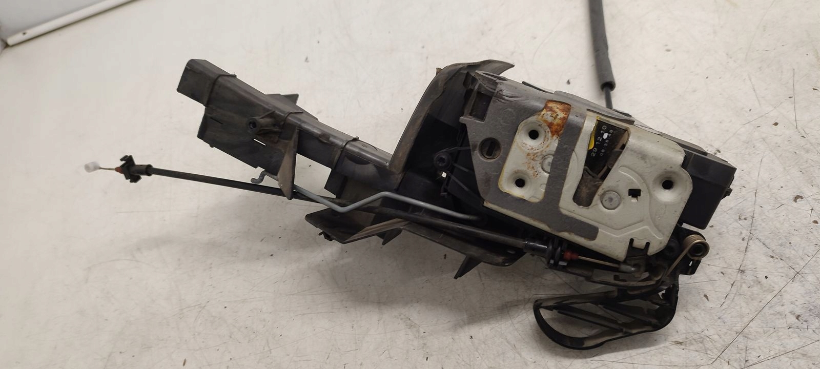 lock door front front left Ford Focus MK3 1,6 TDCI