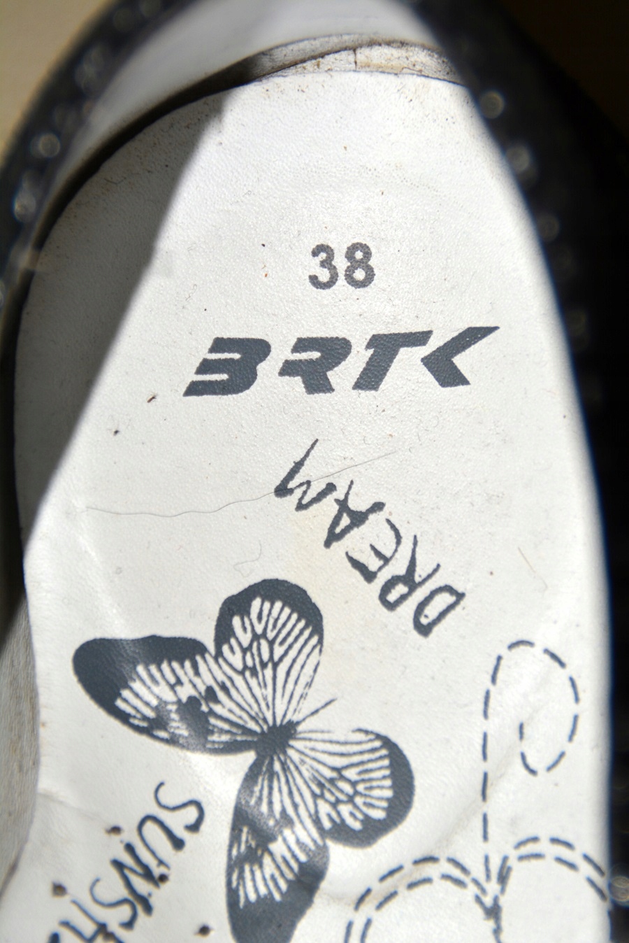 Bartek, rozm. 38 Płeć dziewczynki