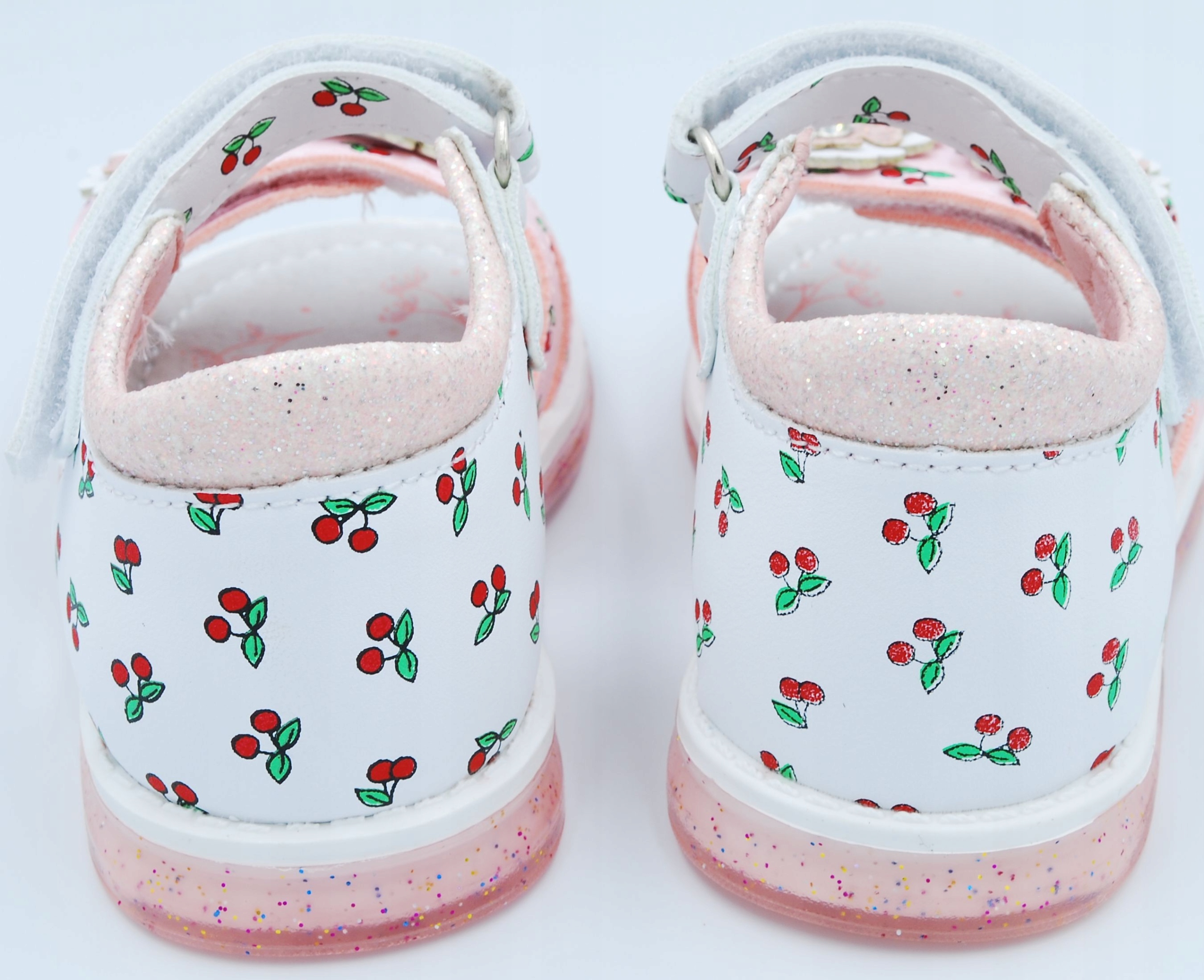 SŁODKIE WISIENKI SANDAŁKI w.skóra r.21 / 14cm Kod producenta Z0