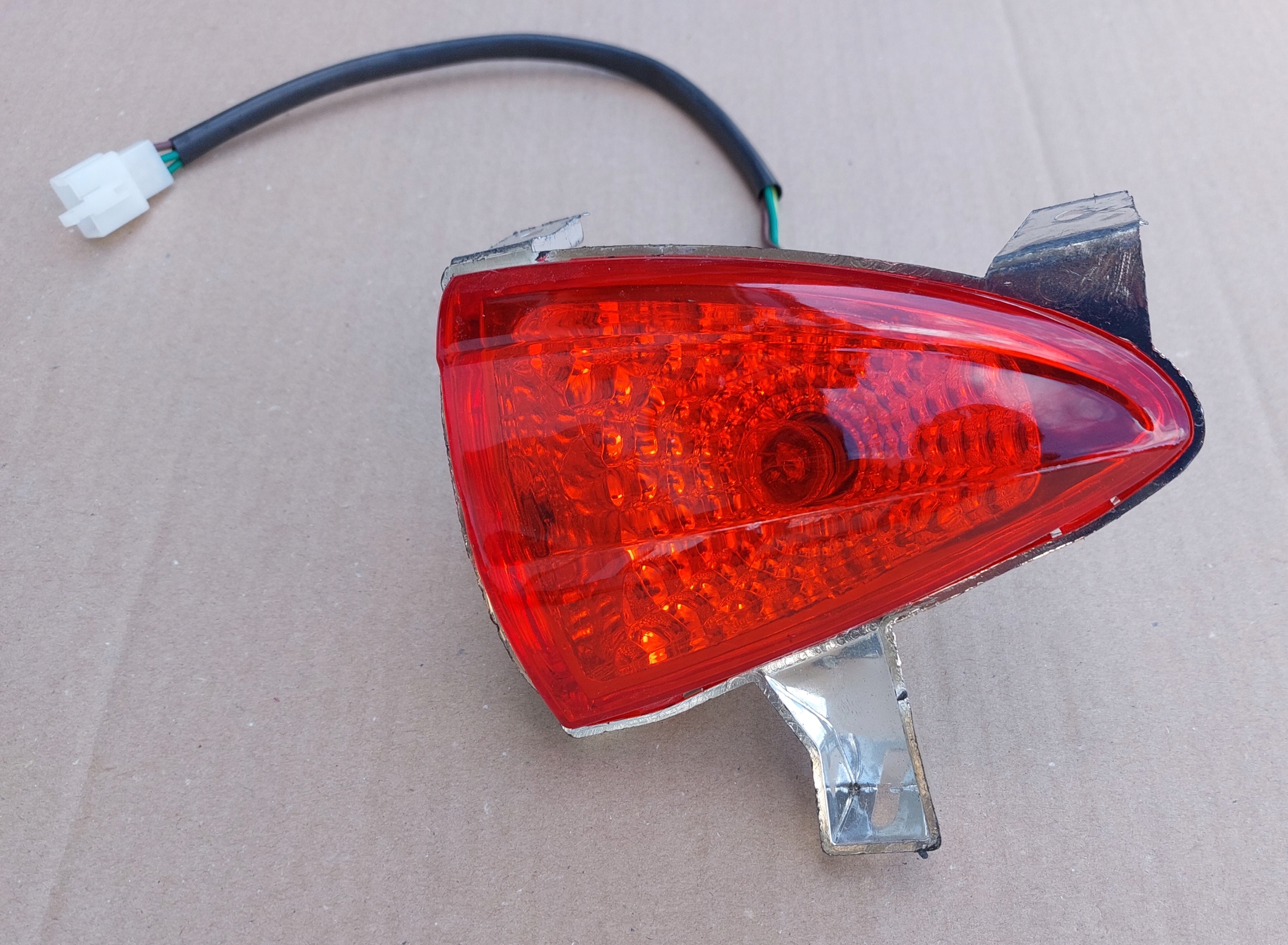 Migacz kierunkowskaz tył quad BMW - PRAWY 3 piny Numer katalogowy części 965847