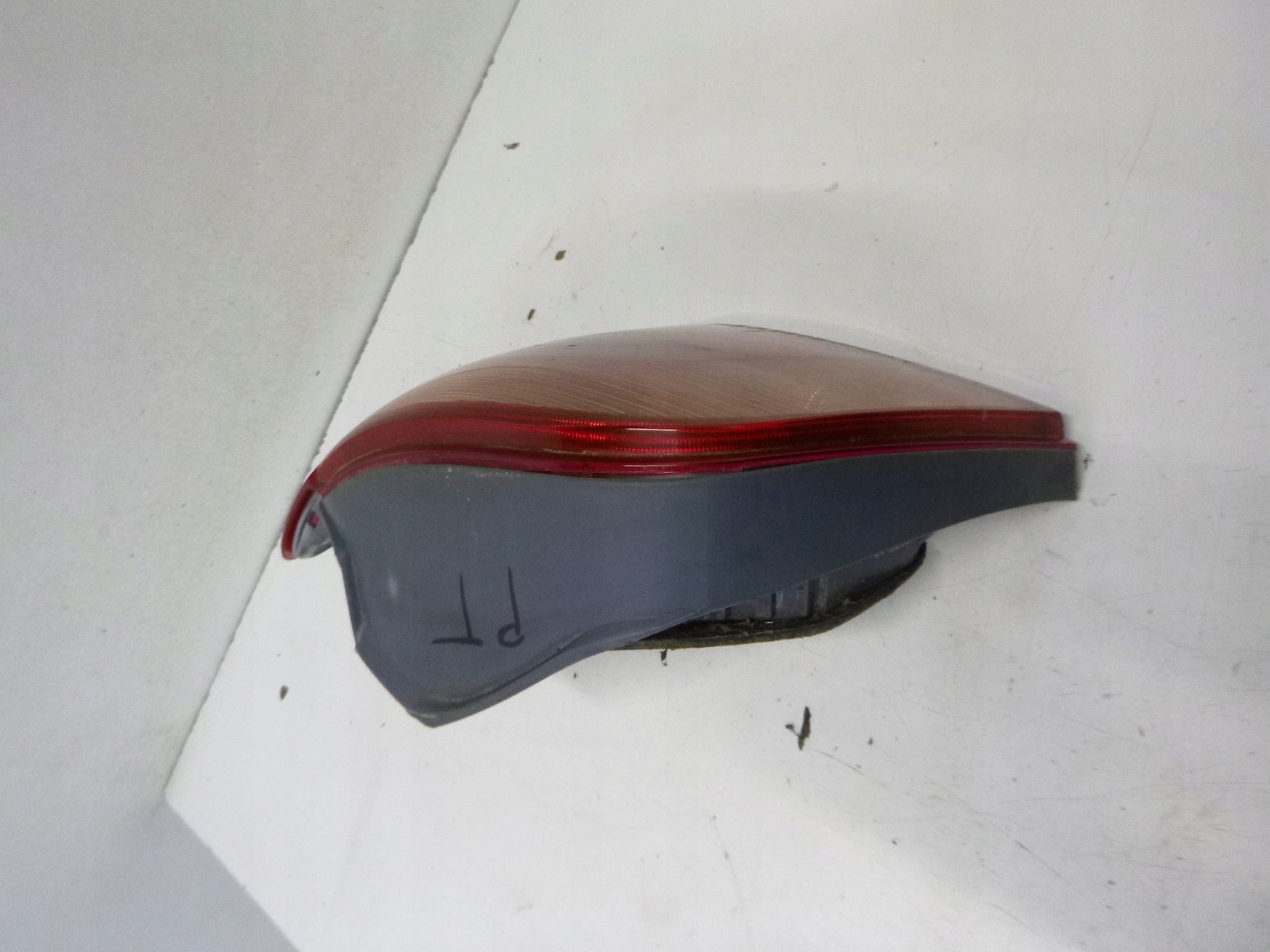light rear Toyota Yaris 3D 2000