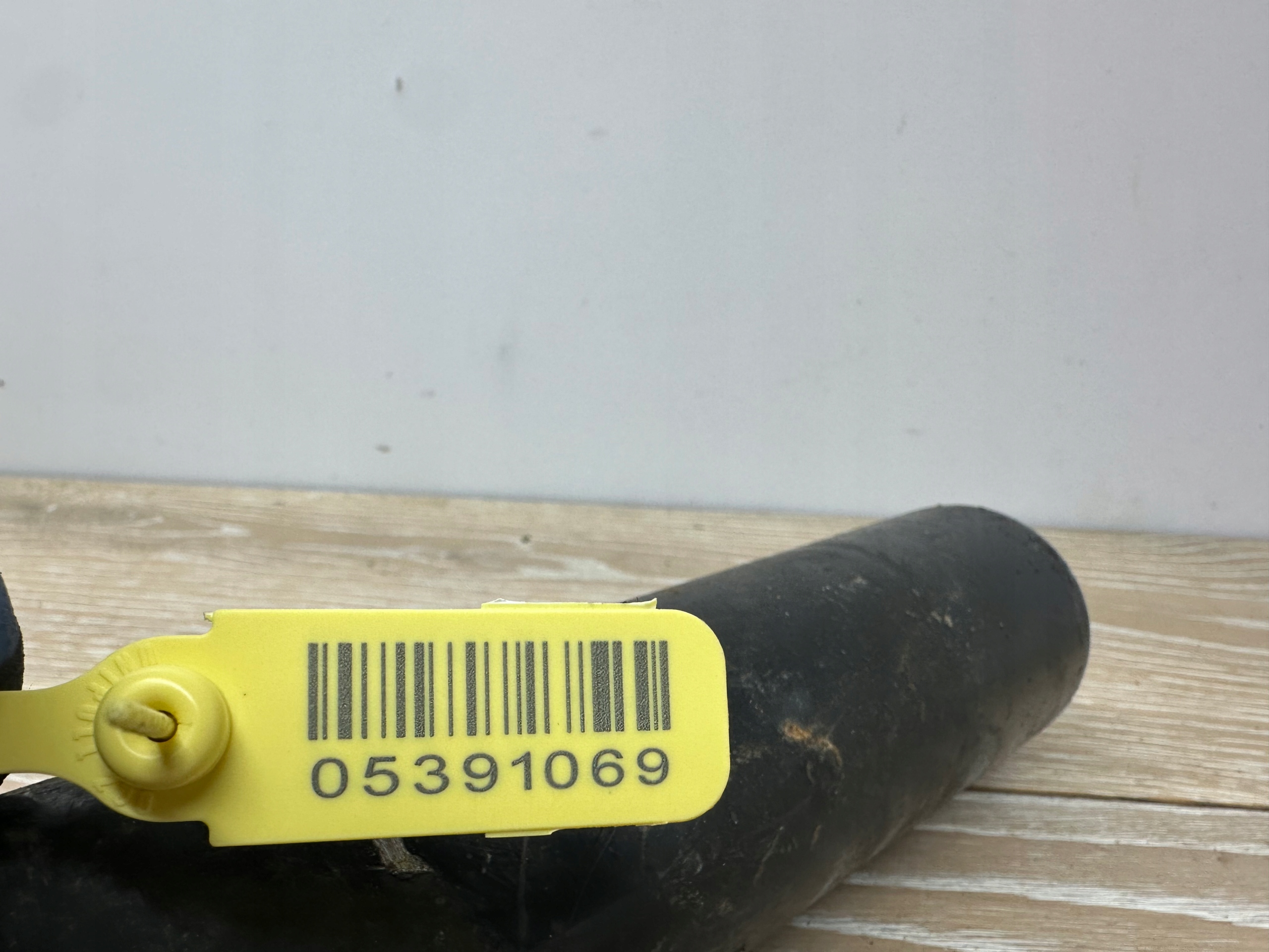 shock absorber left front front 2.0d BMW F45 F46 6874463