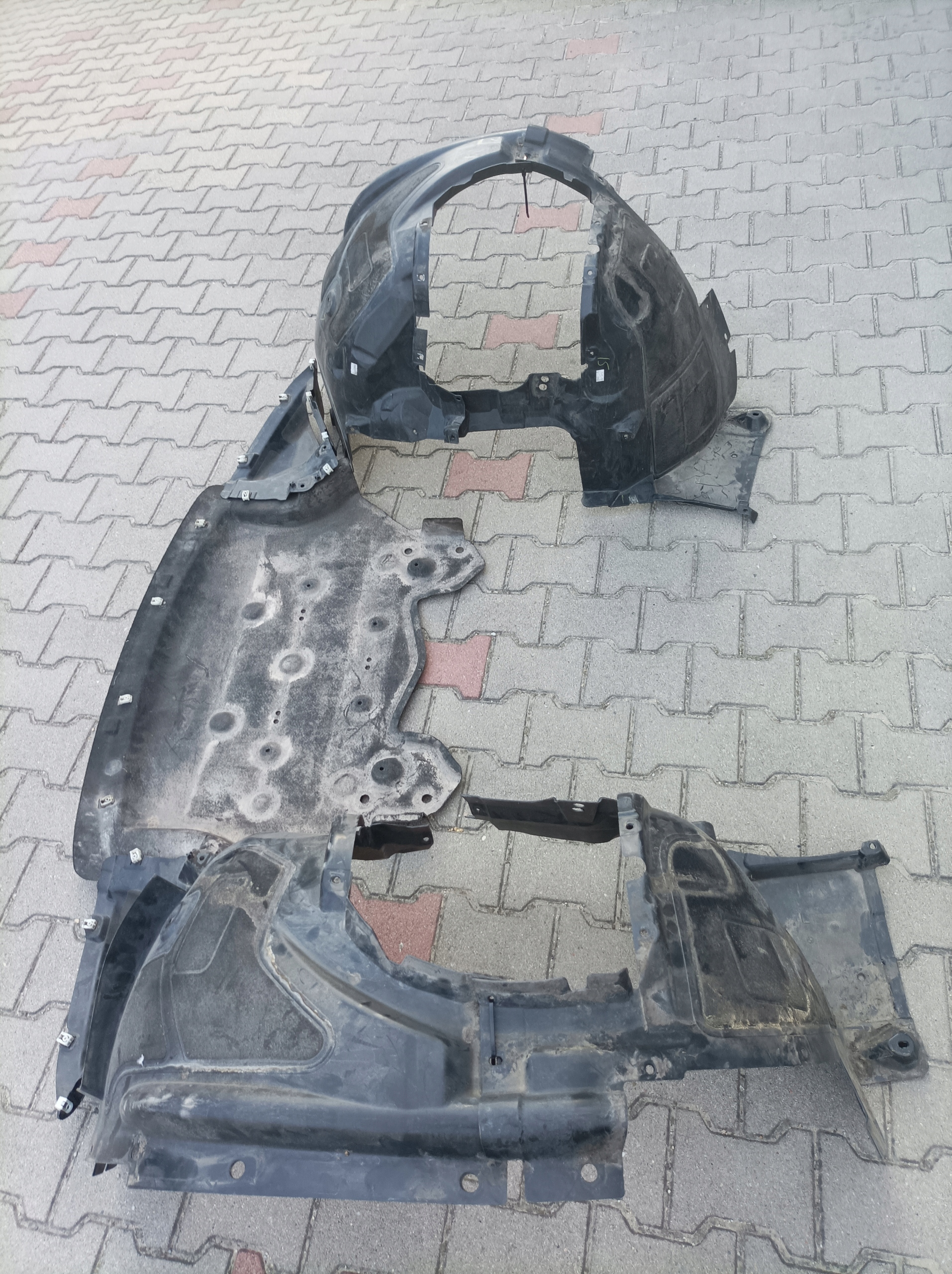 BMW X5 F15 M-PAKIET OSŁONA PODŁOGA NADKOLE KPL Typ samochodu 4x4/SUV Samochody osobowe