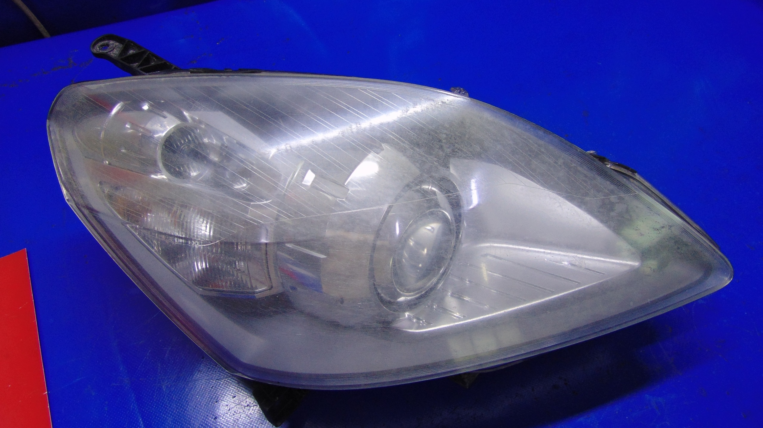 light right front XENON OPEL ZAFIRA B 05-14 year