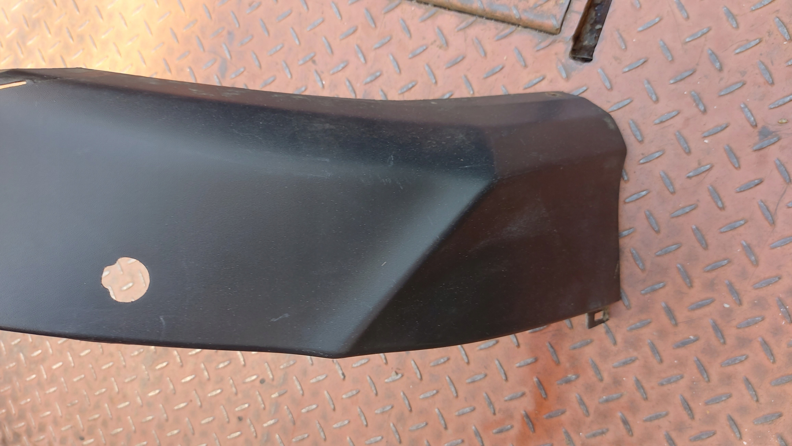 spoiler accessori paraurti posteriore TOYOTA RAV4 IV 15