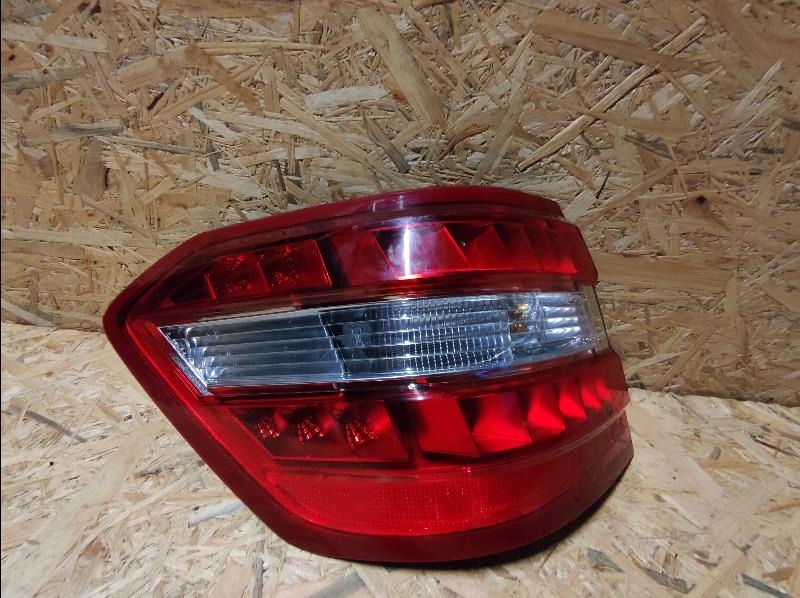 Mercedes-Benz E-Klasse W212 Rückleuchte Rearlamp - Thumbnail 1