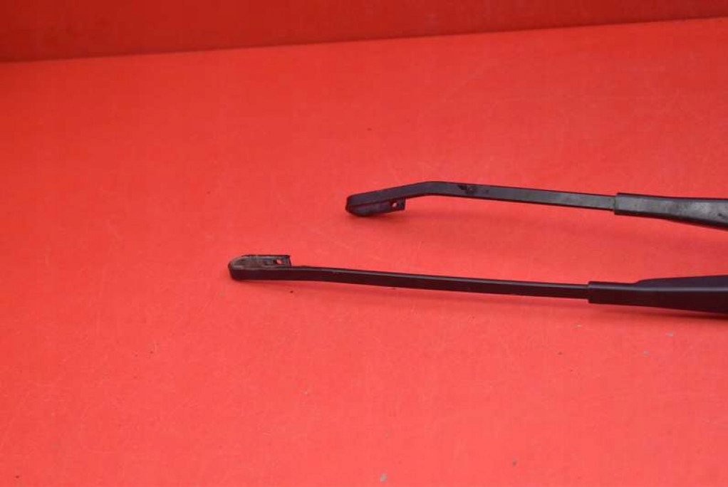 wiper arm front EU MERCEDES ML W163 01-05