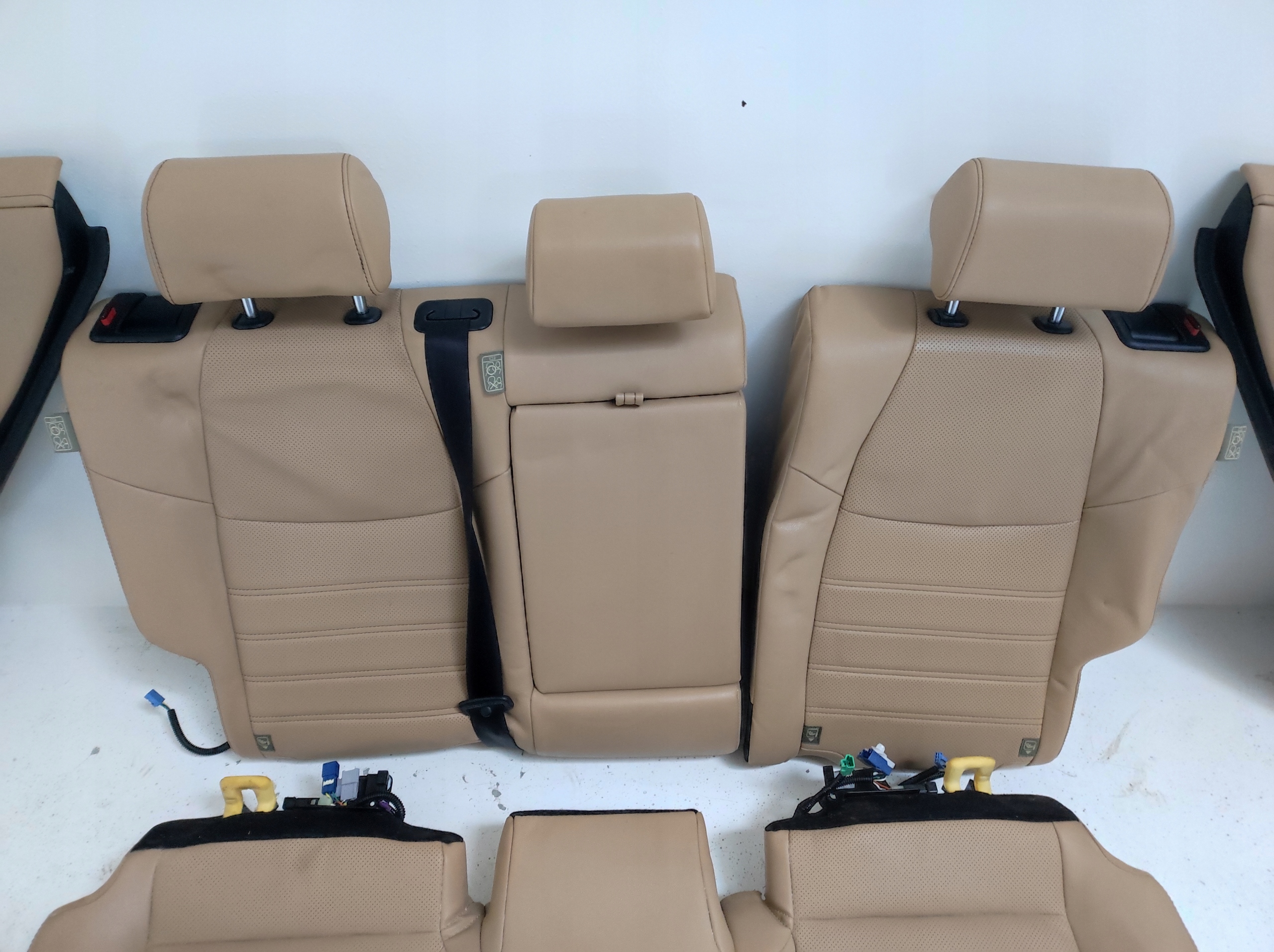 кресла диван бочки обивка Салон европа Rav4 V 5