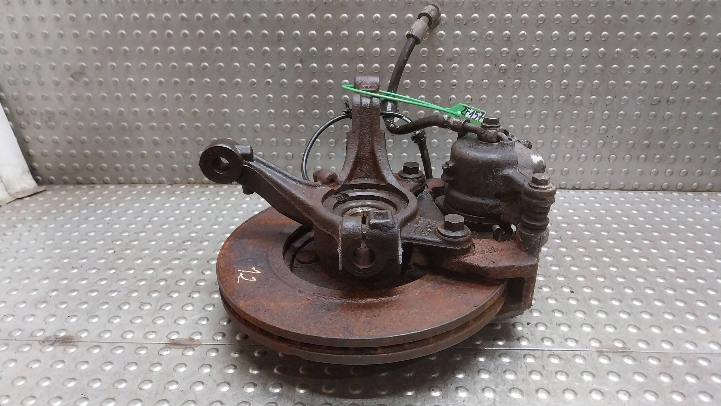 swing left front 8V51-3K171-AF/BE FORD FIESTA MK6 MK7