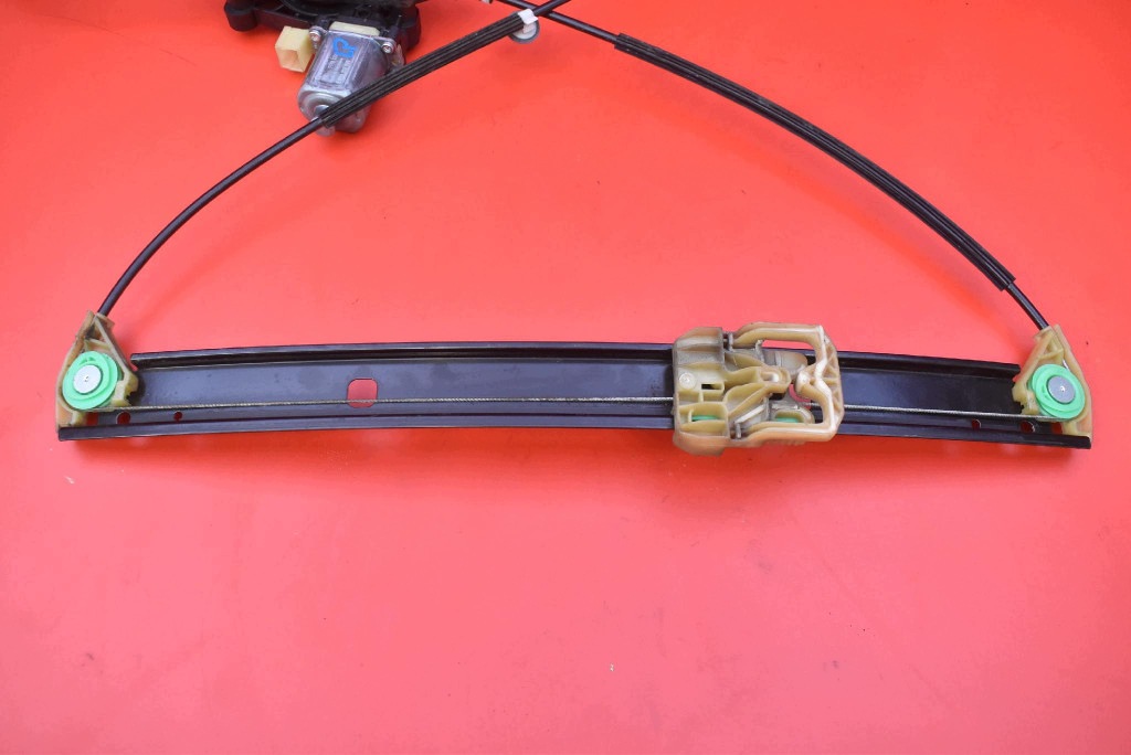 window regulator left front EU 5Q0837461B SKODA OCTAVIA 3 III KOMBI 17-20