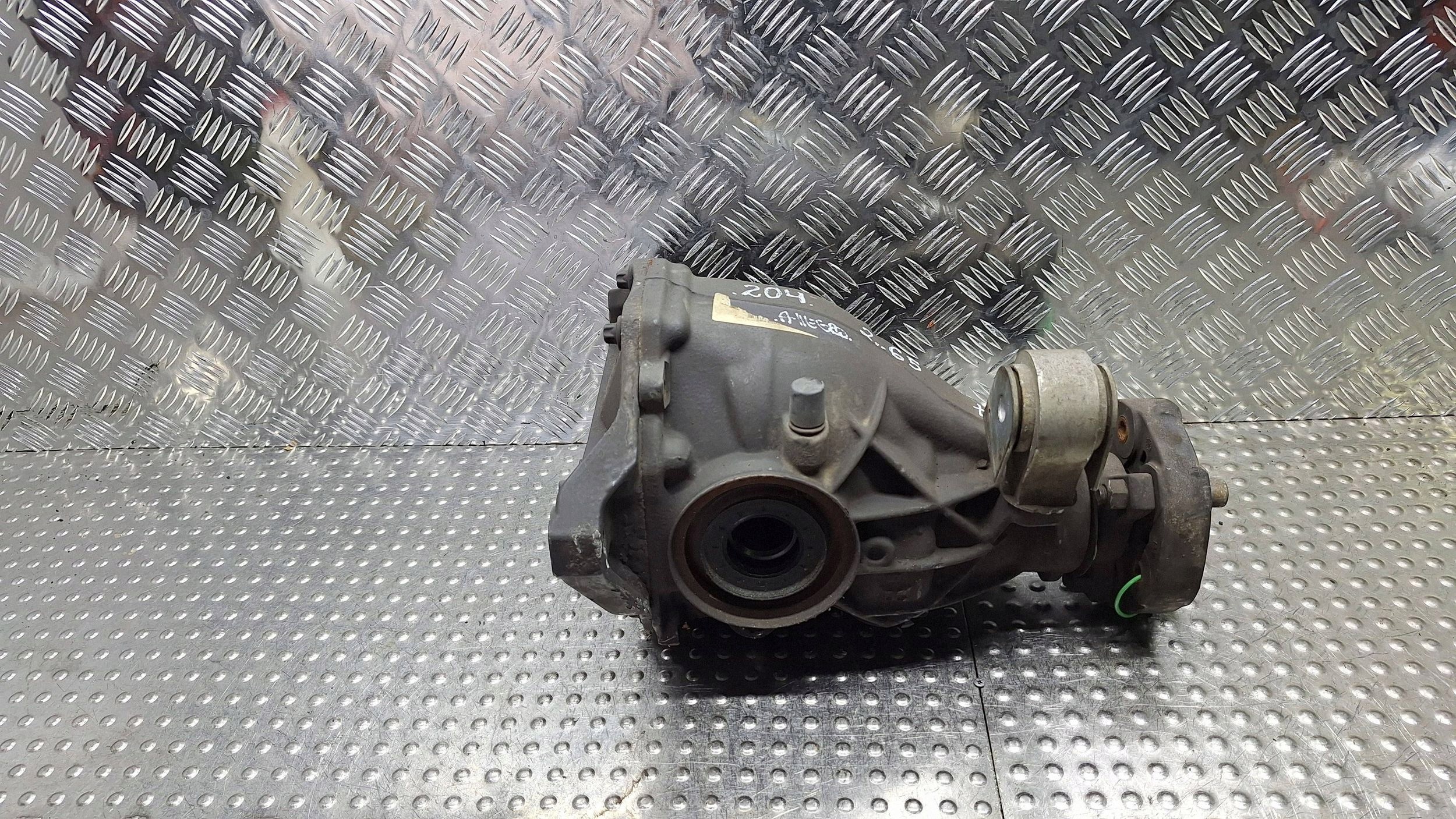 differential diff rear part 2,65 A2043510408 MERCEDES W204 W212